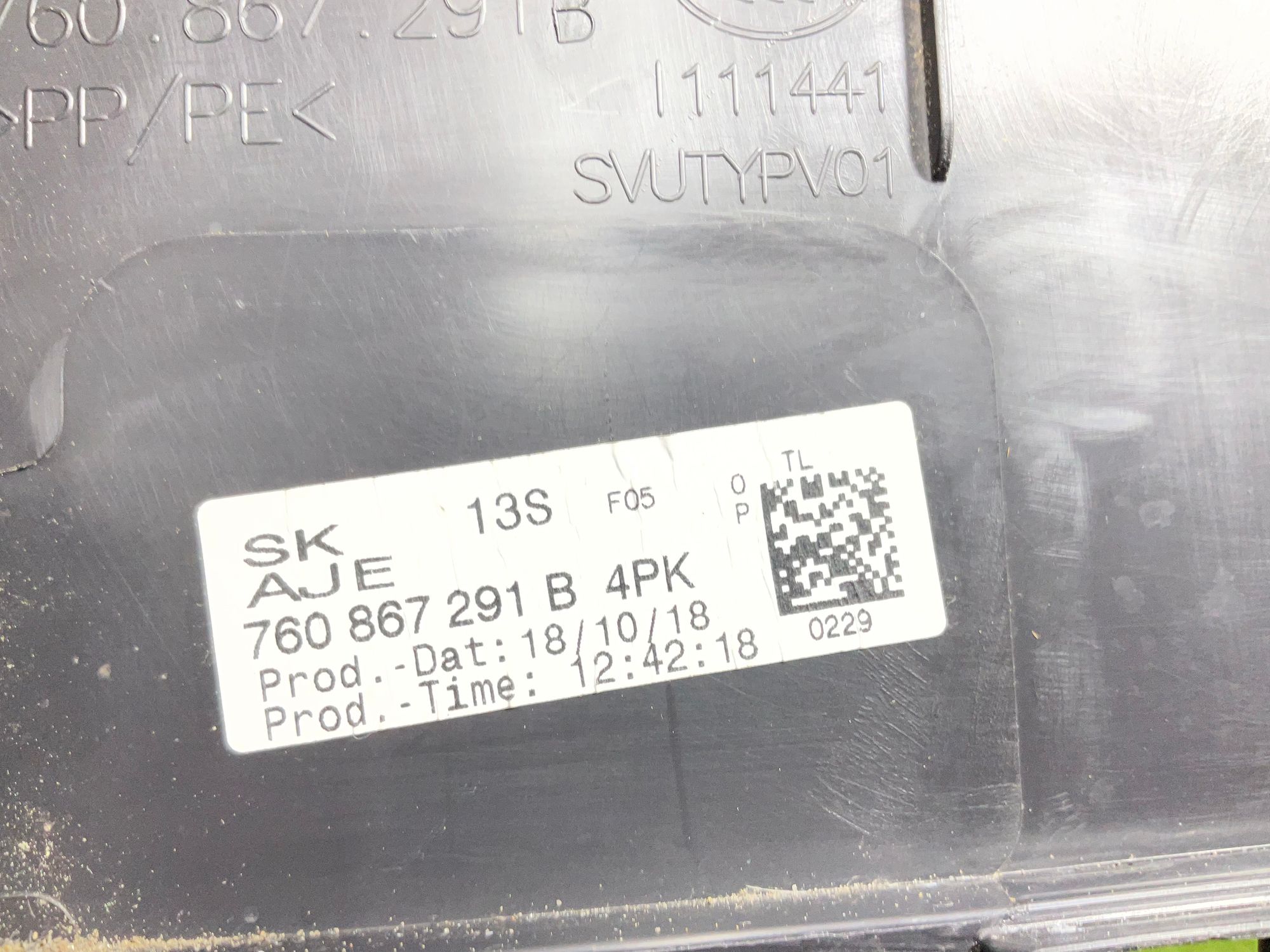 https://ycs.partsauto.market/partsauto-images/thmbs/userImages/h353NjtZg3VDP19b5HMt7LlpbQ93/part/8d97eabd-102a-4d4c-83a4-327779a644a6_1785935826432.jpg