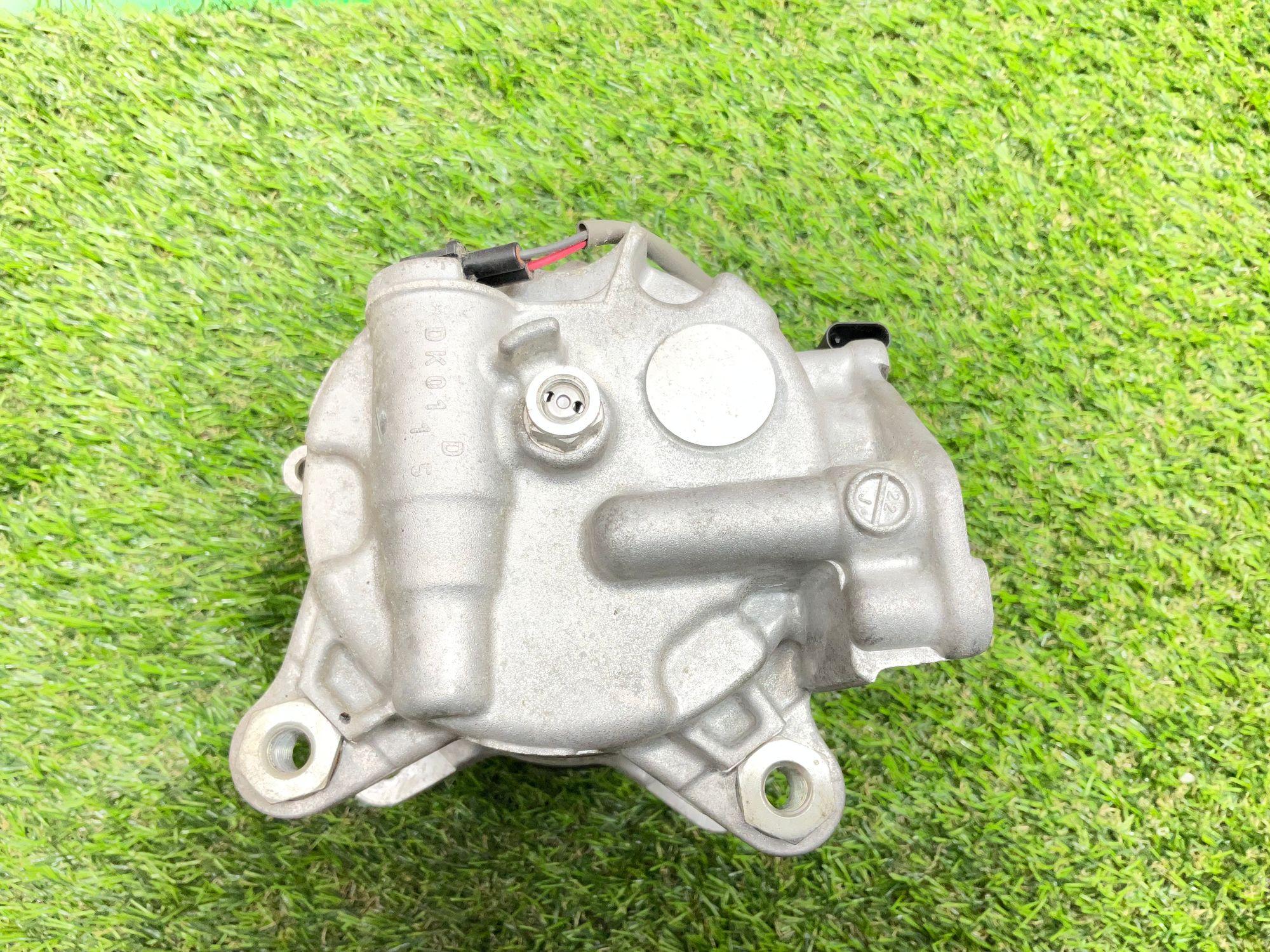 https://ycs.partsauto.market/partsauto-images/thmbs/userImages/h353NjtZg3VDP19b5HMt7LlpbQ93/part/8e894622-5a46-4e14-a1ea-2e847176f124_1781256291034.jpg