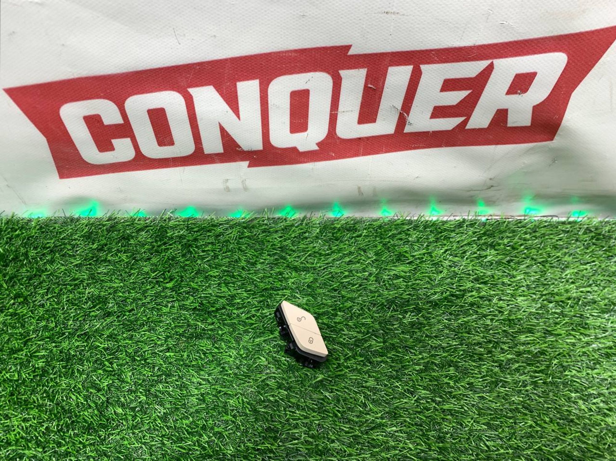 Кнопка центрального замка Mercedes-Benz S W222, 1000 рублей, Москва