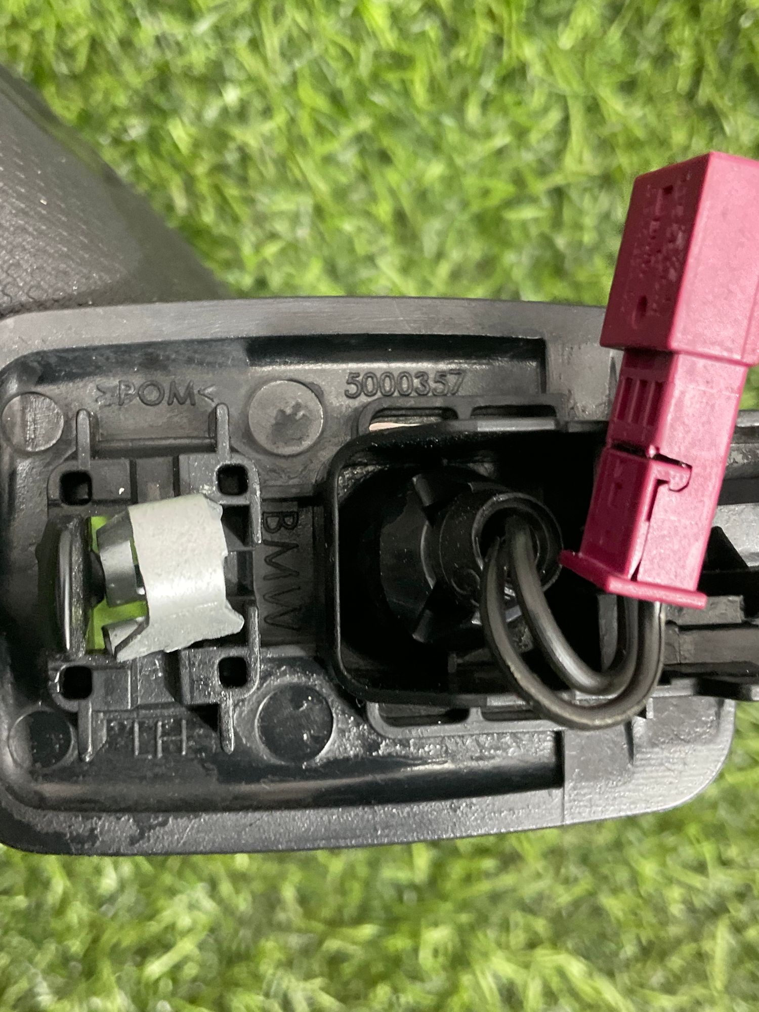 https://ycs.partsauto.market/partsauto-images/thmbs/userImages/h353NjtZg3VDP19b5HMt7LlpbQ93/part/8f2e5470-b8db-49f2-bfc4-2a47947d2939_1741791353488.jpg