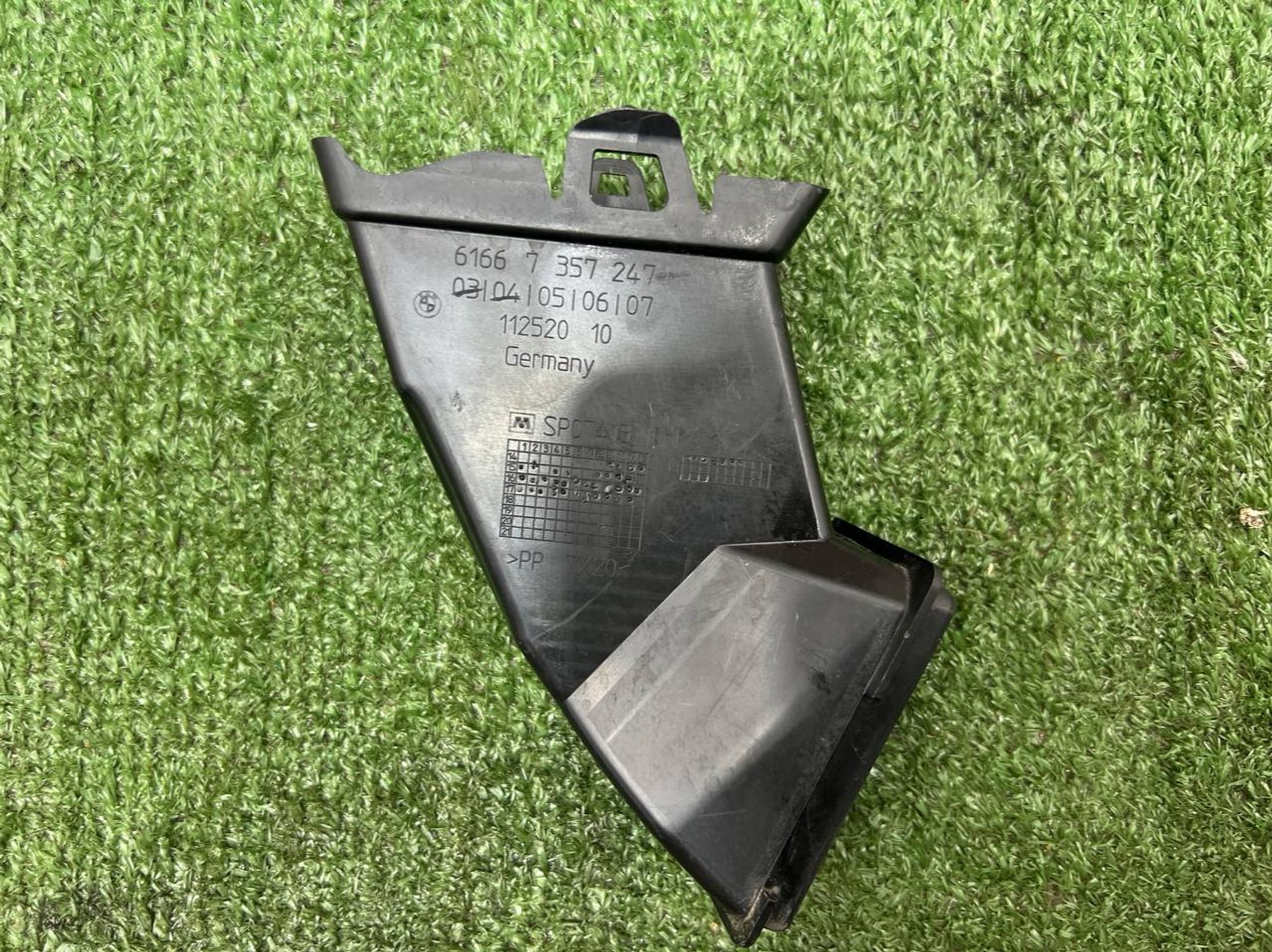 https://ycs.partsauto.market/partsauto-images/thmbs/userImages/h353NjtZg3VDP19b5HMt7LlpbQ93/part/8f6ee6eb-f6c3-4603-890f-8d6e6befeb3b_1730902982324.jpg