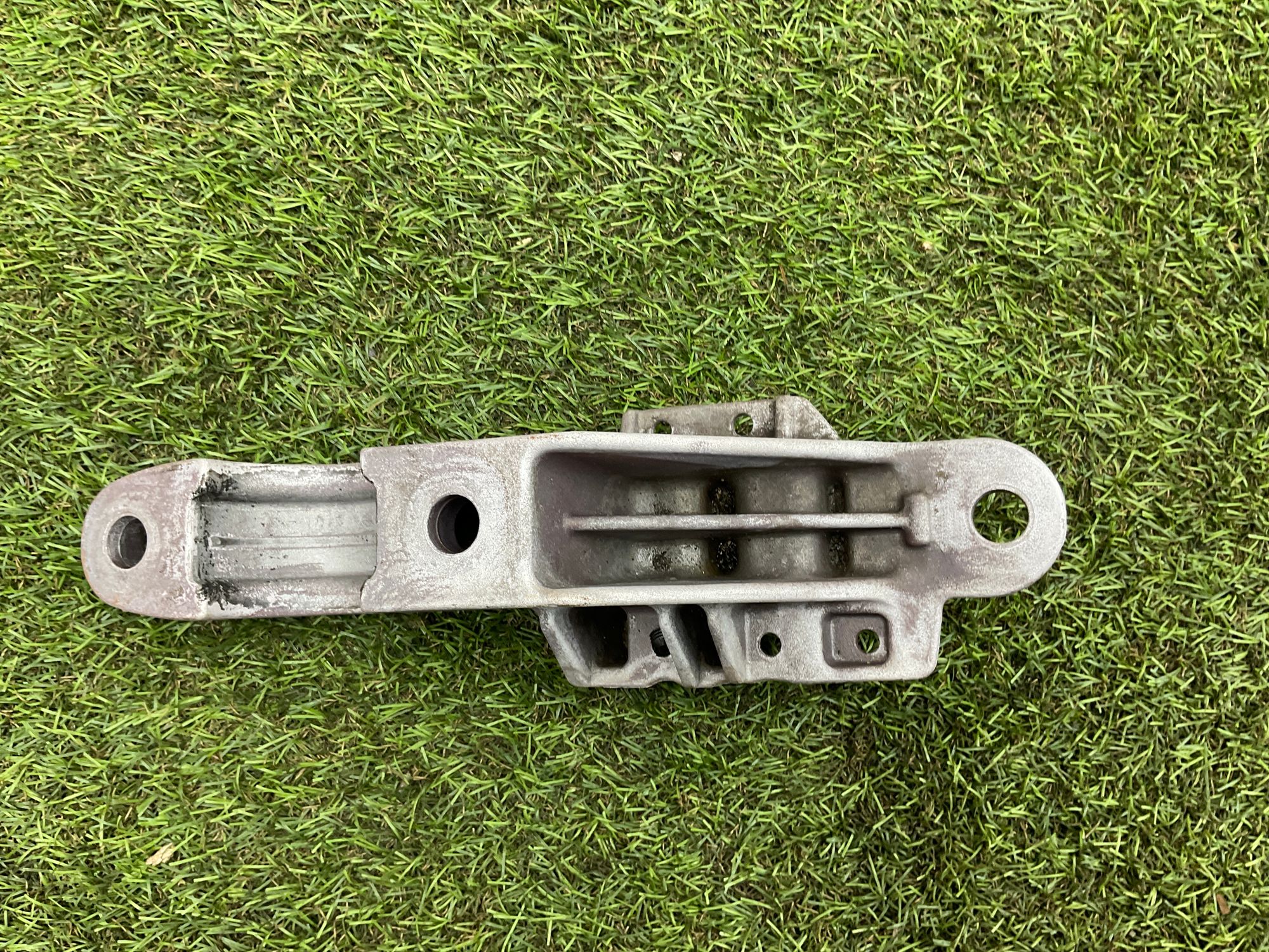 Кронштейн стабилизатора правый BMW M5, F90 рестайлинг, 2000 рублей, Москва