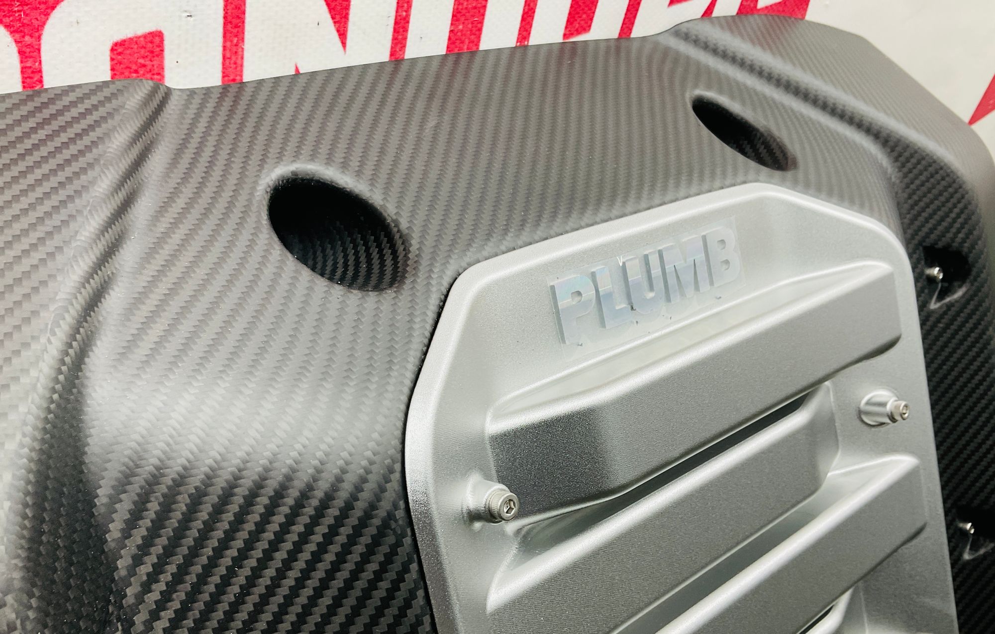 Декоративная крышка двигателя Land Rover Defender II 2022 PLUMB, 90000 рублей, Москва