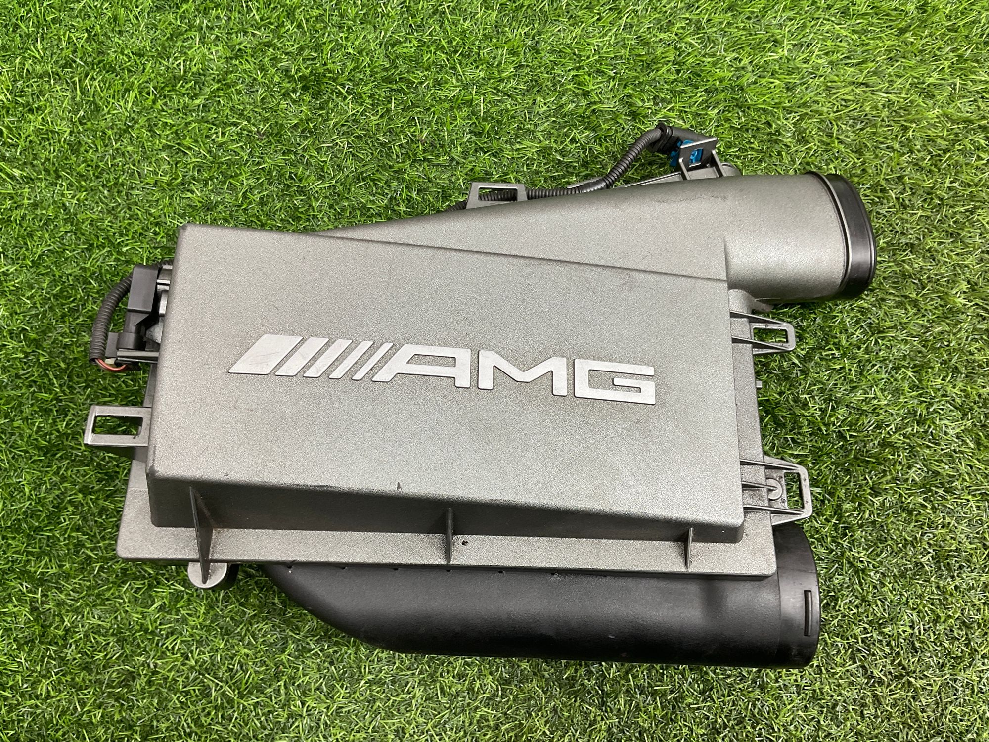 https://ycs.partsauto.market/partsauto-images/thmbs/userImages/h353NjtZg3VDP19b5HMt7LlpbQ93/part/8fd50784-35f7-463c-9aa7-d59abd563d44_1743578738463.jpg