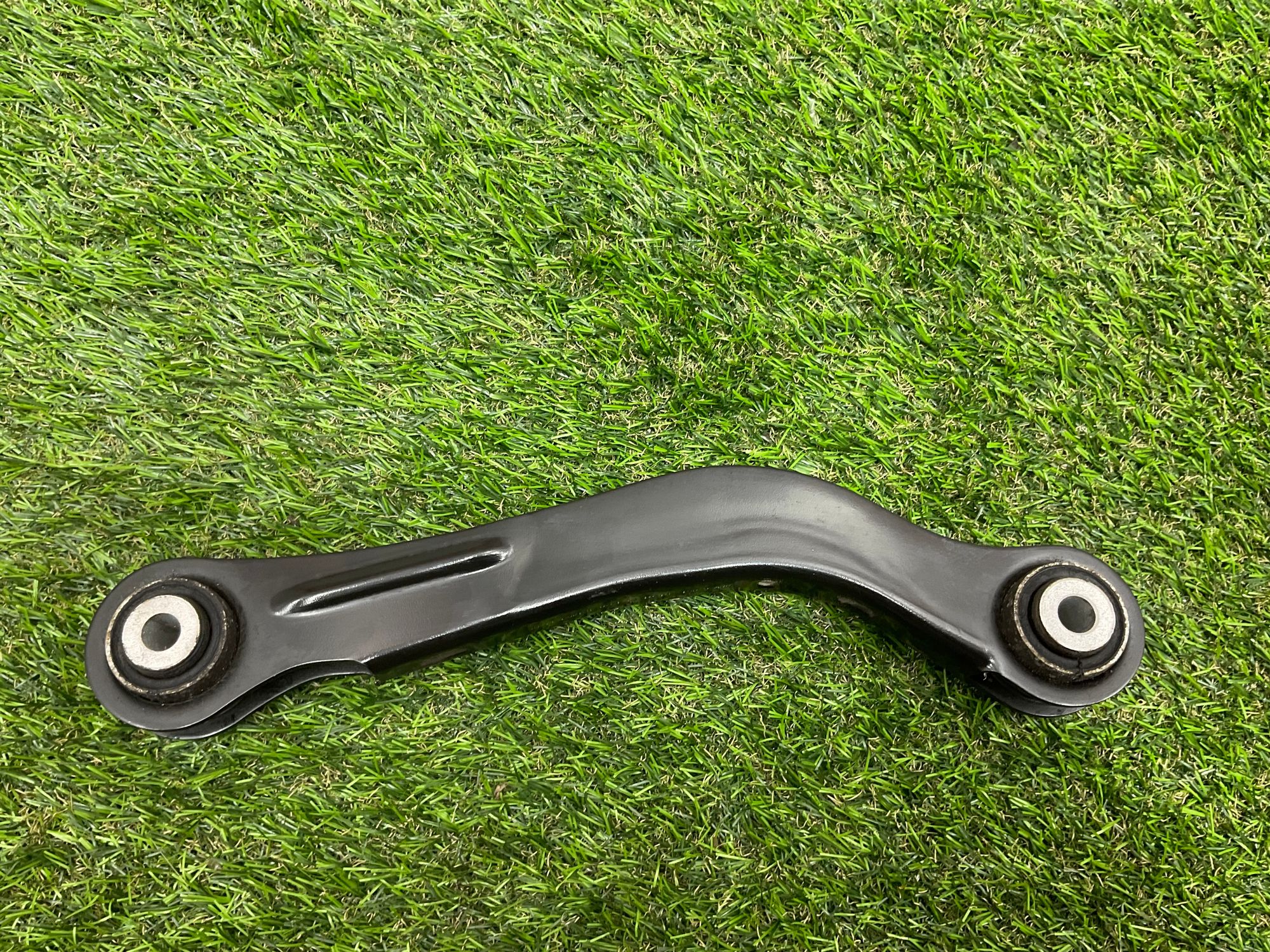 https://ycs.partsauto.market/partsauto-images/thmbs/userImages/h353NjtZg3VDP19b5HMt7LlpbQ93/part/9002b791-a1a4-4684-8574-698f5afb5238_1781602296272.jpg