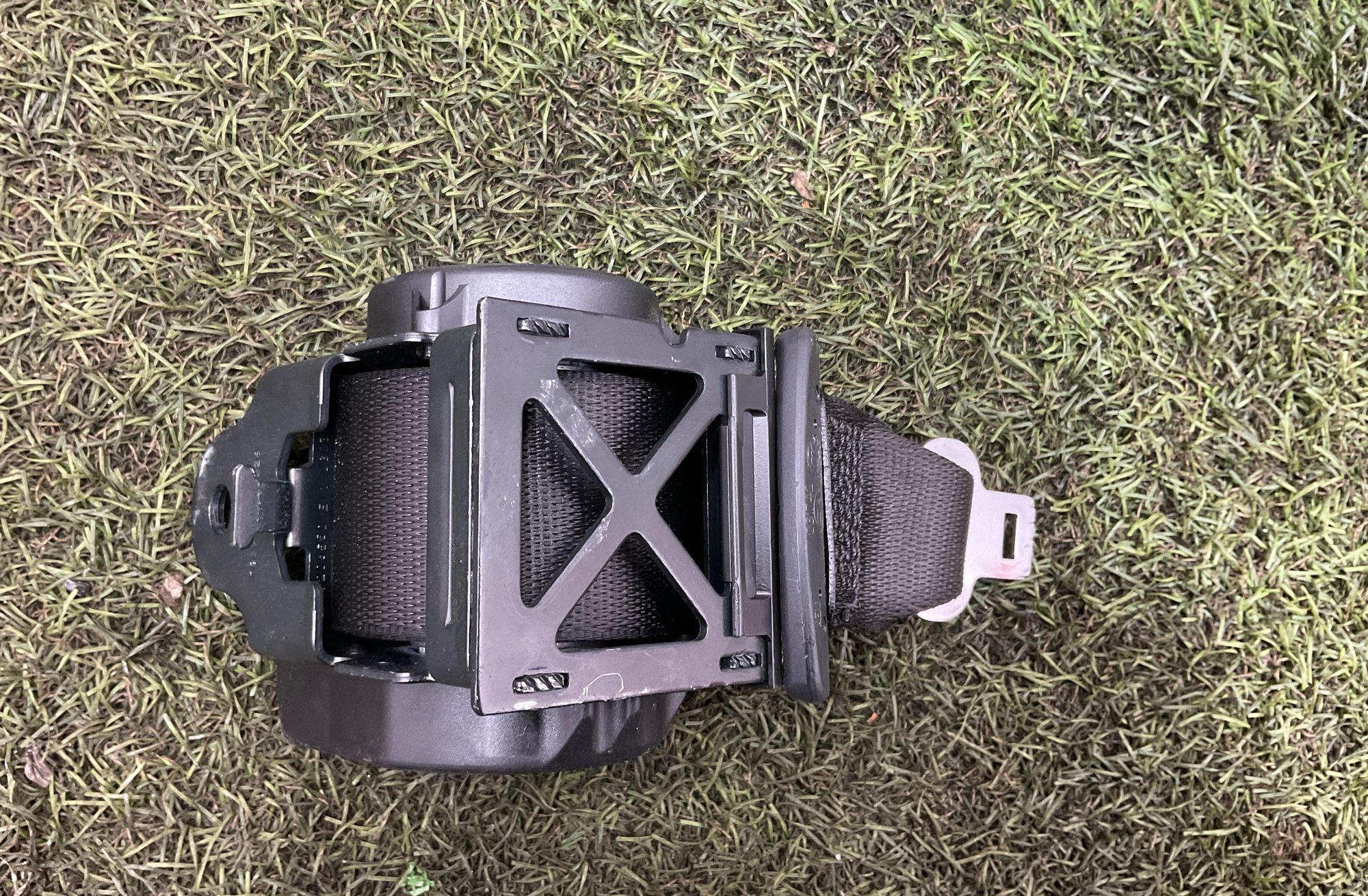 Ремень безопасности задний центральный BMW 5 серия, G30 рестайлинг 2020, 2000 рублей, Москва