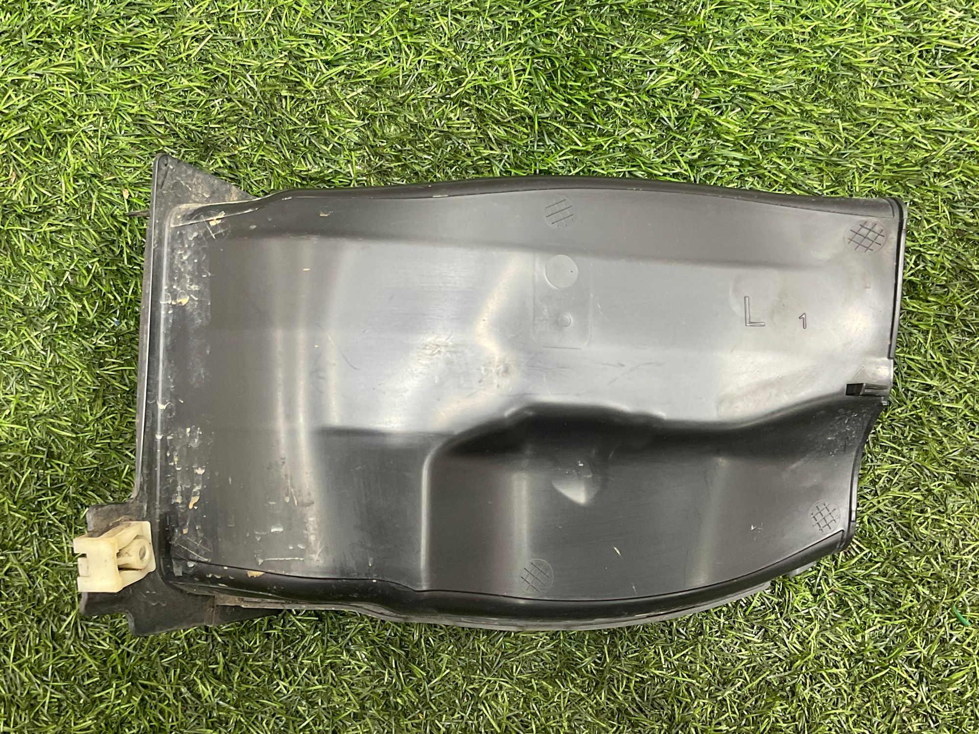 https://ycs.partsauto.market/partsauto-images/thmbs/userImages/h353NjtZg3VDP19b5HMt7LlpbQ93/part/9070a904-54dc-4caf-ab3a-b0da360c9593_1742287595452.jpg