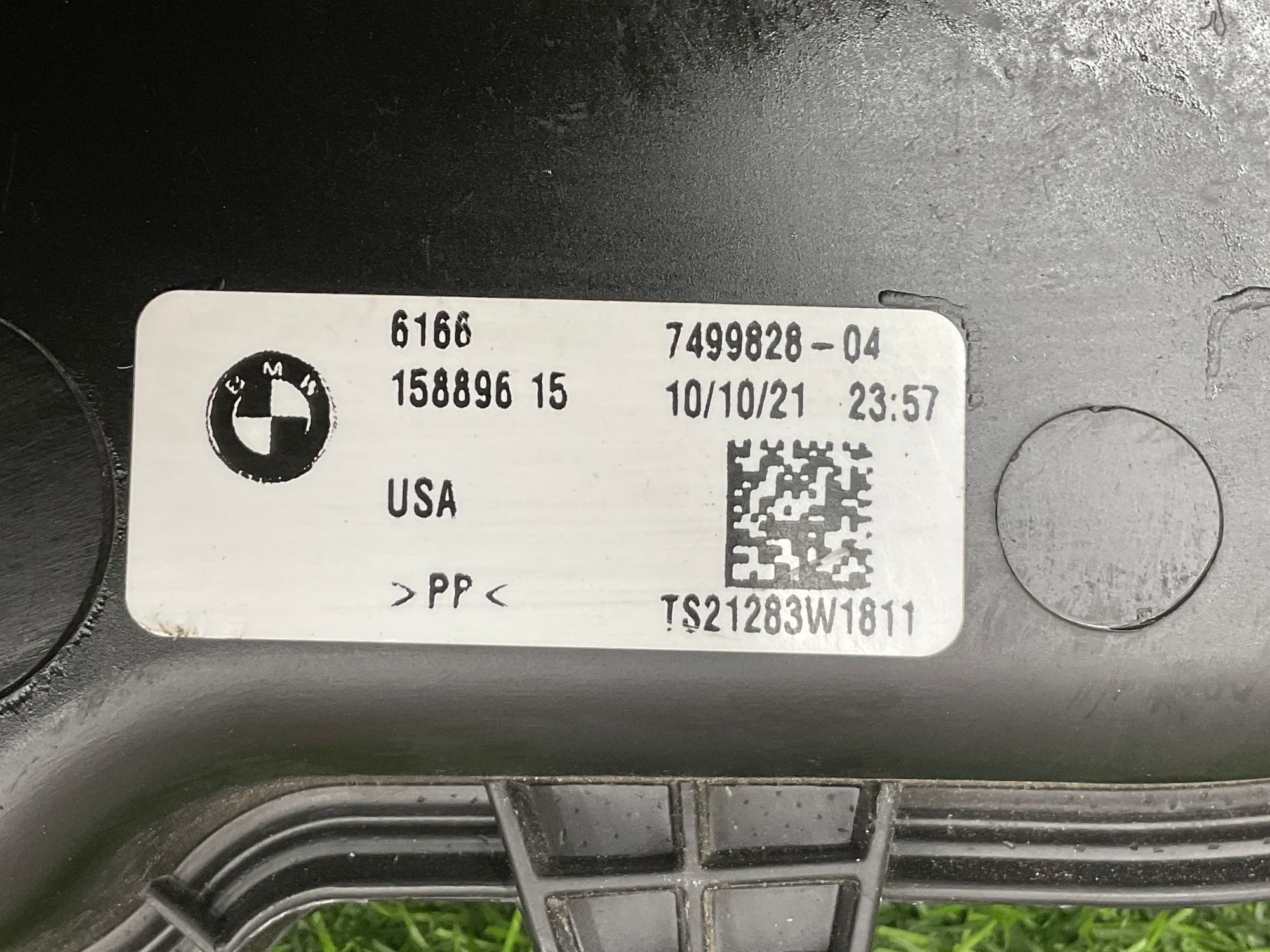 https://ycs.partsauto.market/partsauto-images/thmbs/userImages/h353NjtZg3VDP19b5HMt7LlpbQ93/part/908bfb7e-4445-43ce-a866-3820f16ce19e_1734704944903.jpg