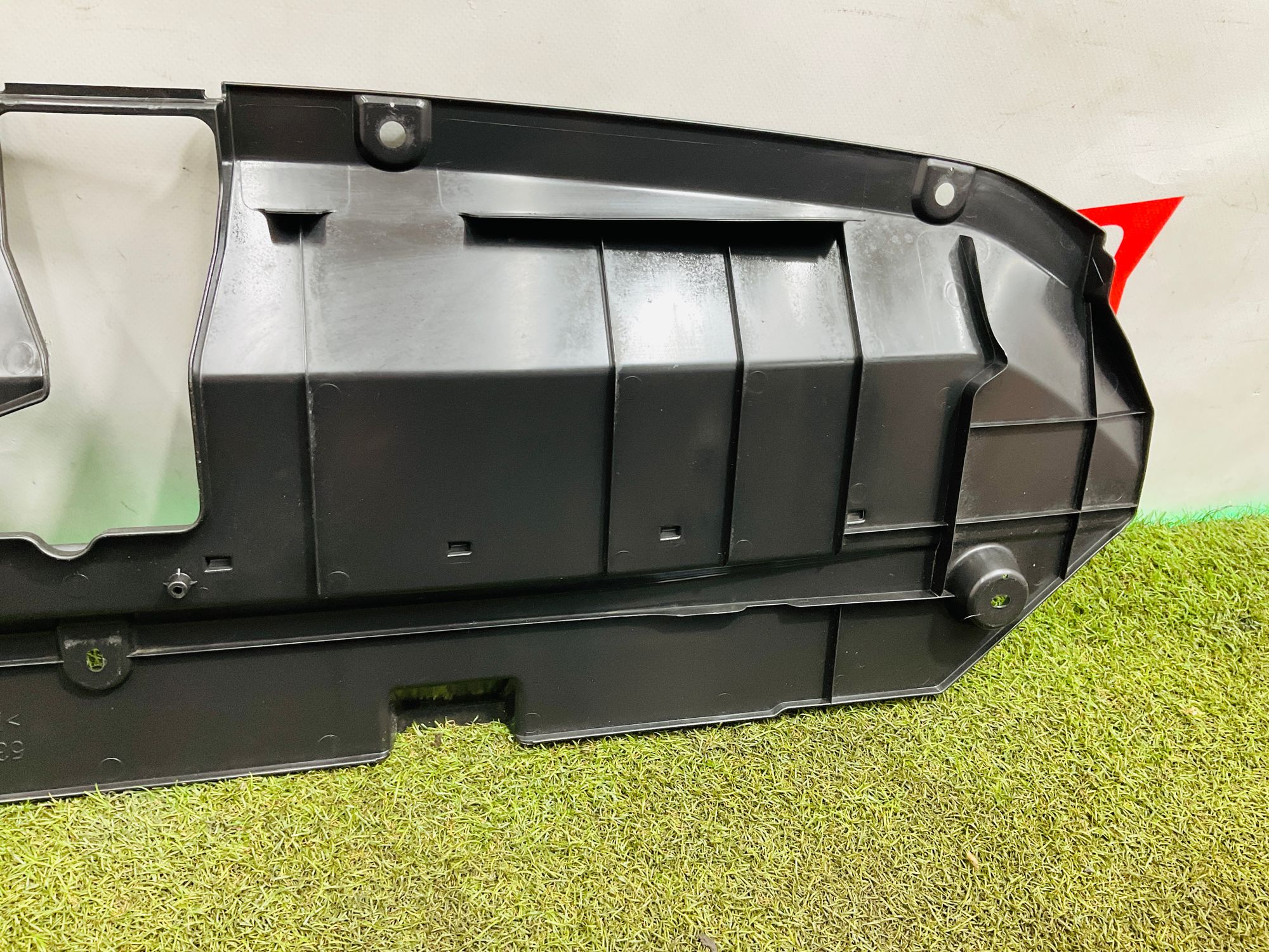 https://ycs.partsauto.market/partsauto-images/thmbs/userImages/h353NjtZg3VDP19b5HMt7LlpbQ93/part/911260a2-c07f-479c-9681-8abaf0932e6e_1779803549577.jpg