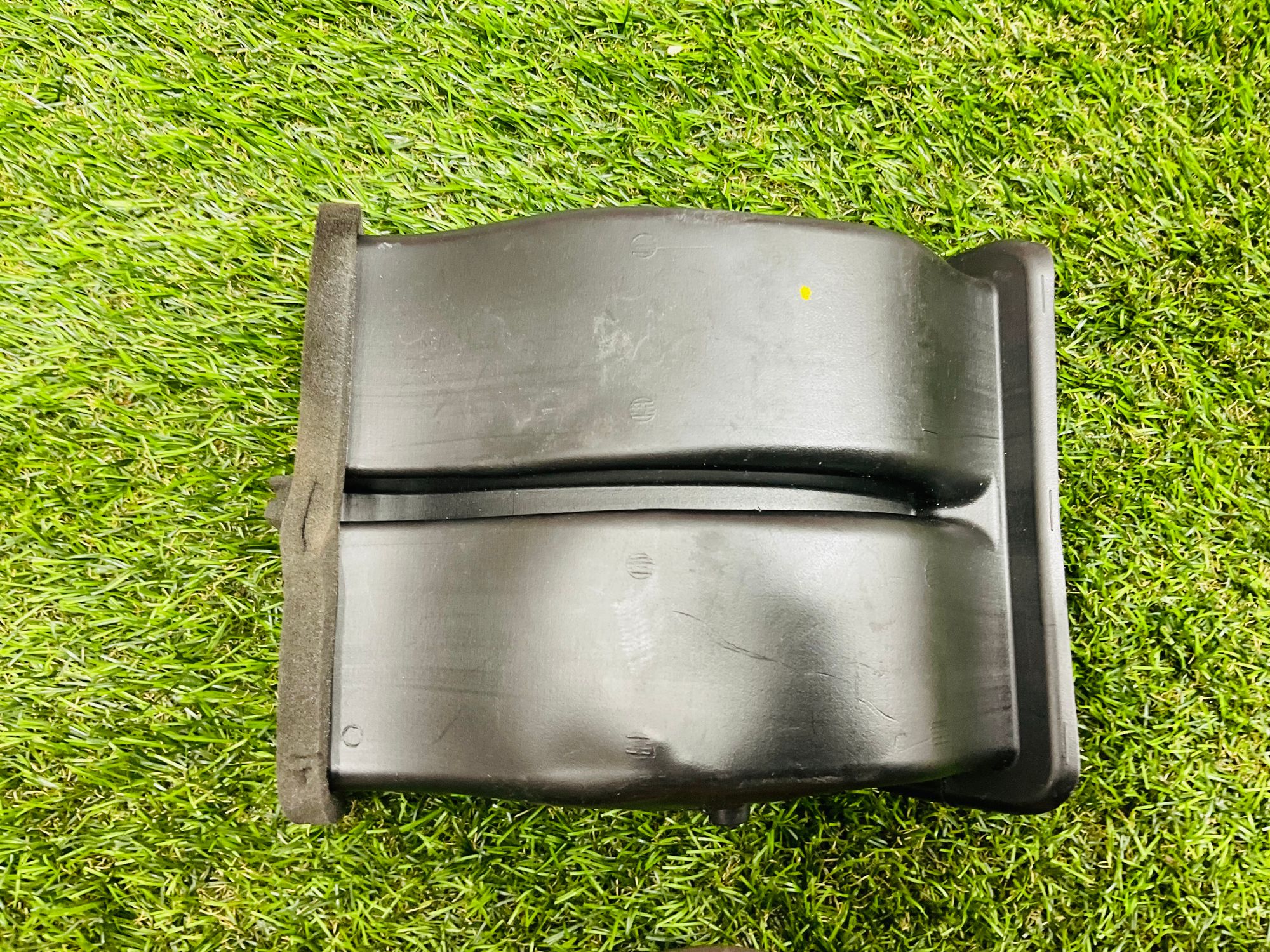 https://ycs.partsauto.market/partsauto-images/thmbs/userImages/h353NjtZg3VDP19b5HMt7LlpbQ93/part/9115c89a-3a28-4868-84df-8c7fff7e7dd6_1785574597769.jpg