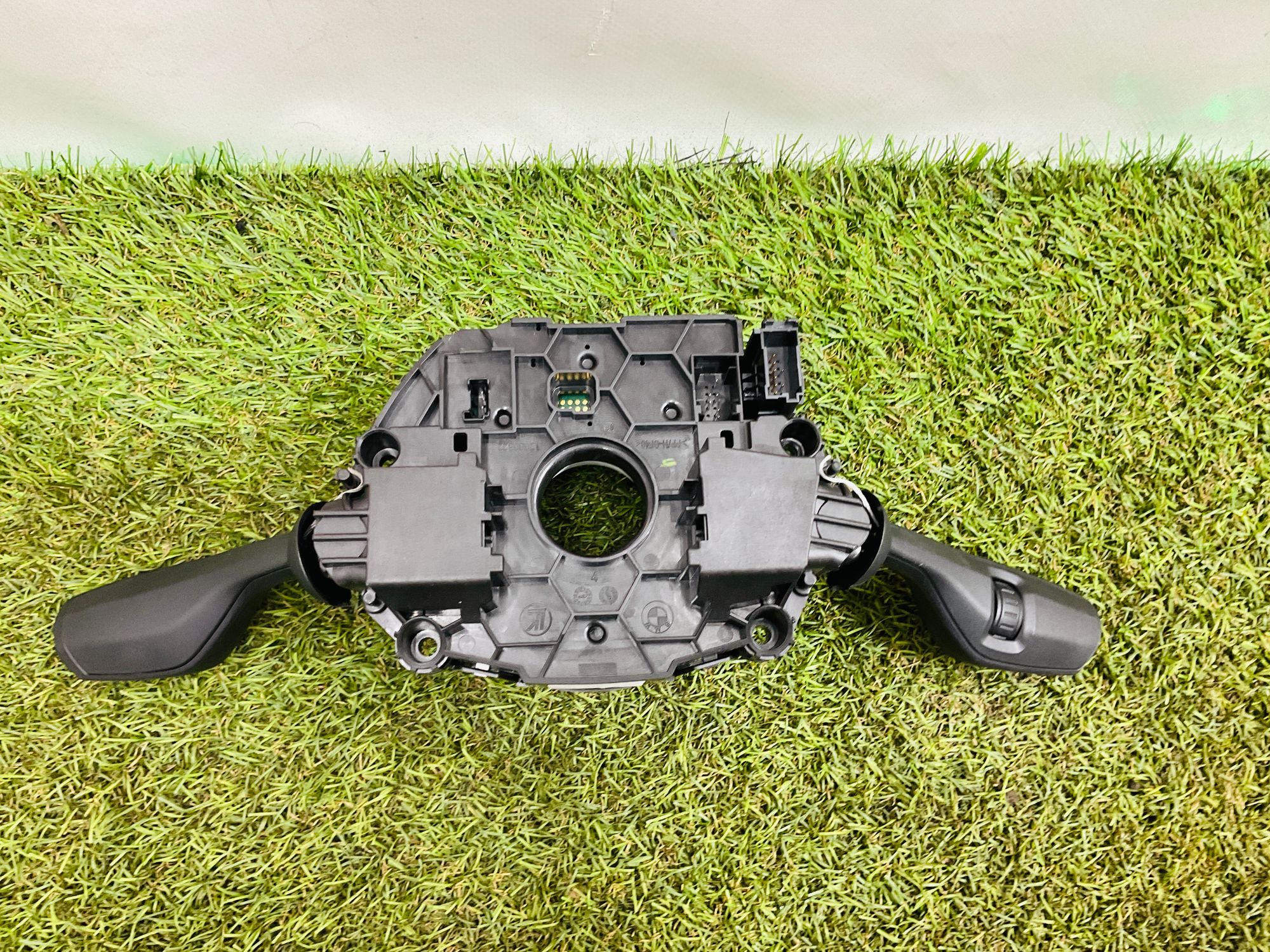 https://ycs.partsauto.market/partsauto-images/thmbs/userImages/h353NjtZg3VDP19b5HMt7LlpbQ93/part/9144cfcb-7b4e-4fb3-9e0c-d0cb37d7cdbd_1779195292952.jpg