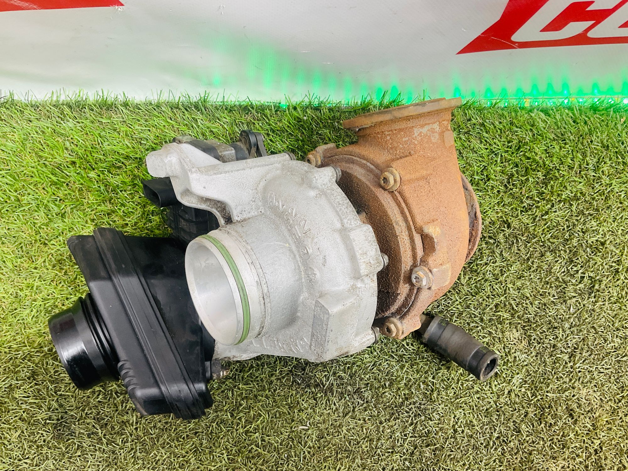 https://ycs.partsauto.market/partsauto-images/thmbs/userImages/h353NjtZg3VDP19b5HMt7LlpbQ93/part/9170e1e2-93c2-4d11-8590-78902d577442_1777282584533.jpg