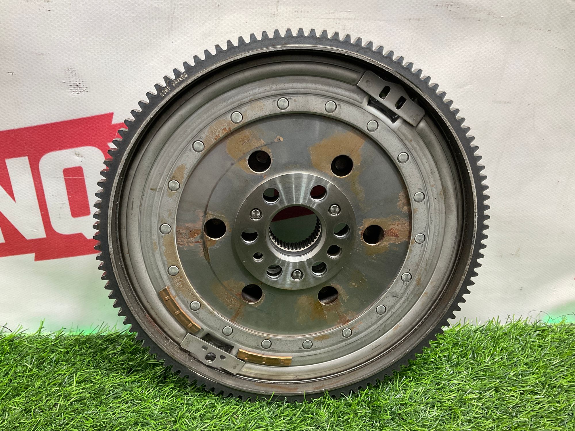 https://ycs.partsauto.market/partsauto-images/thmbs/userImages/h353NjtZg3VDP19b5HMt7LlpbQ93/part/917336dc-8f69-44a7-88b4-e009720aa839_1734335419528.jpg