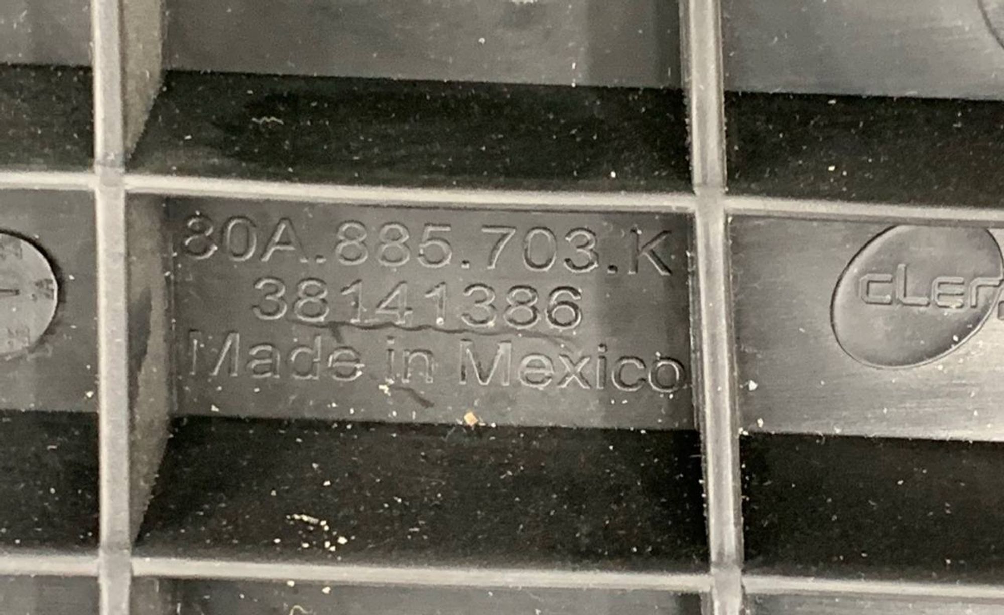 Накладка сиденья задняя левая Audi Q5 80A885703K, 4000 рублей, Москва