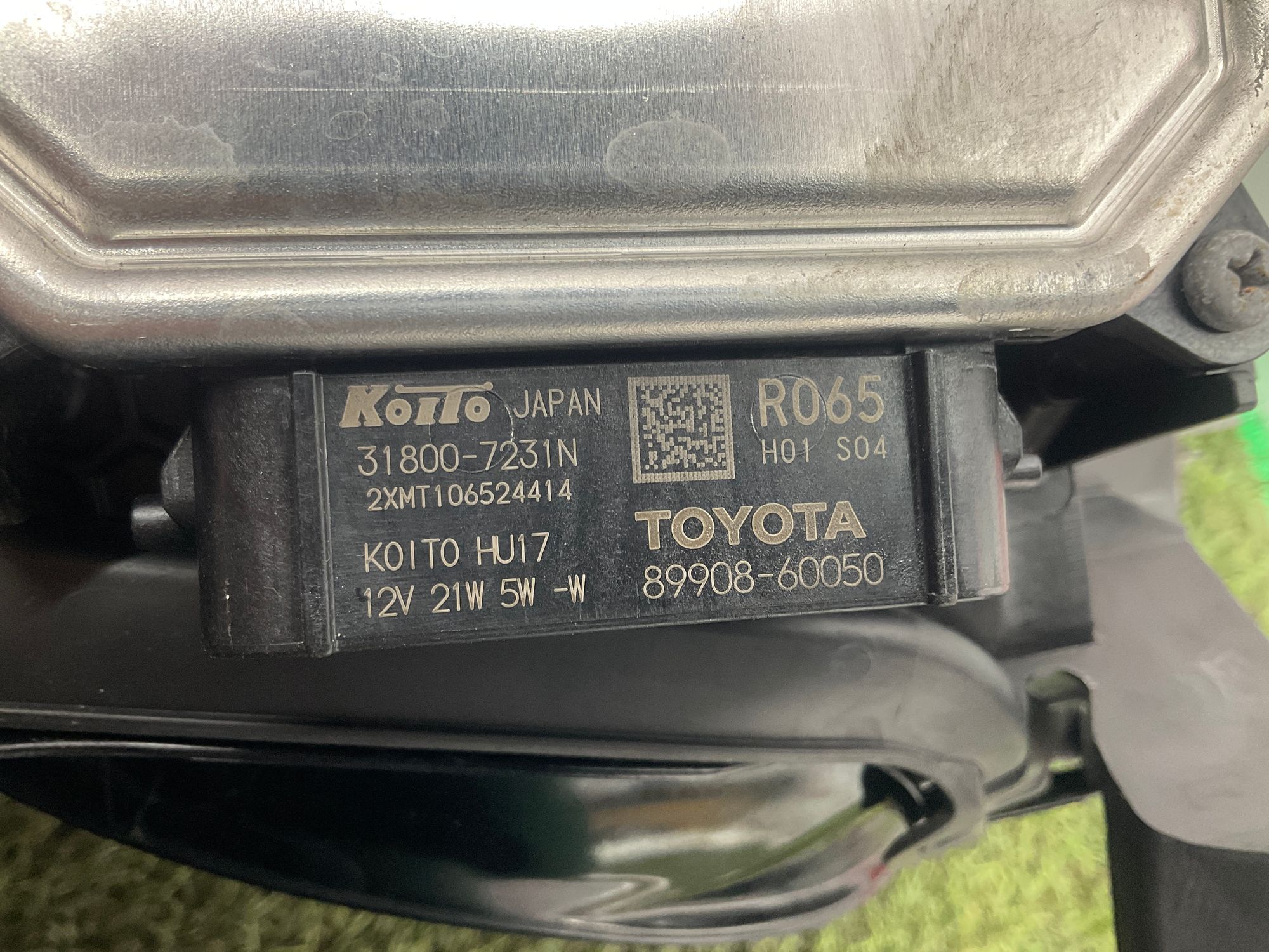 Фара правая Toyota Land Cruiser 300 2024, 165000 рублей, Москва