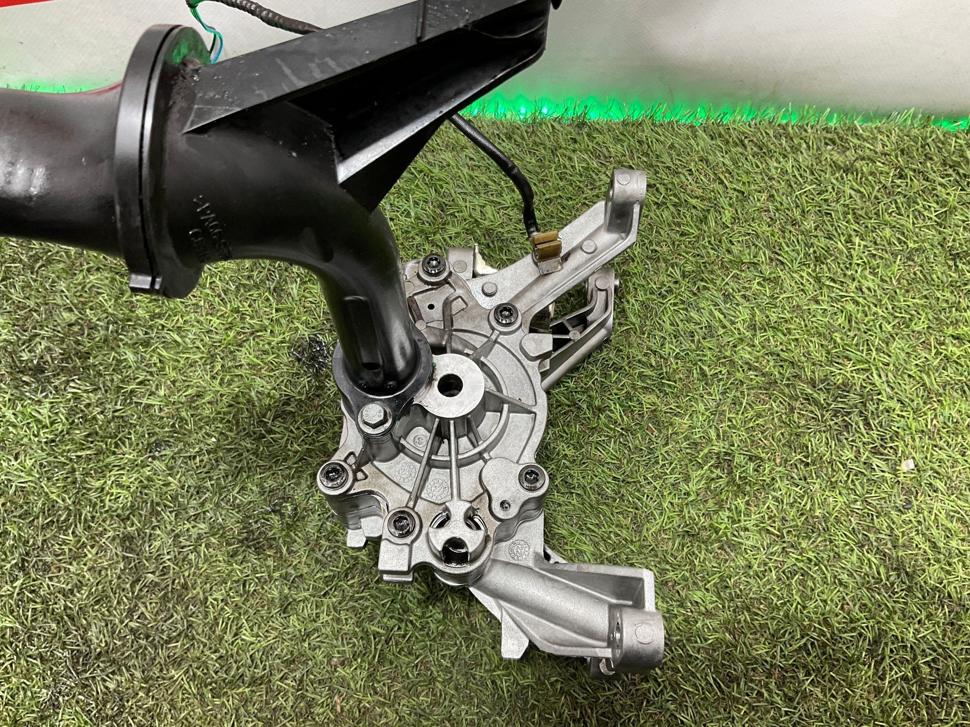 Маслонасос 2.0 AJ200 Land Rover Defender II L663 2022, 10000 рублей, Москва