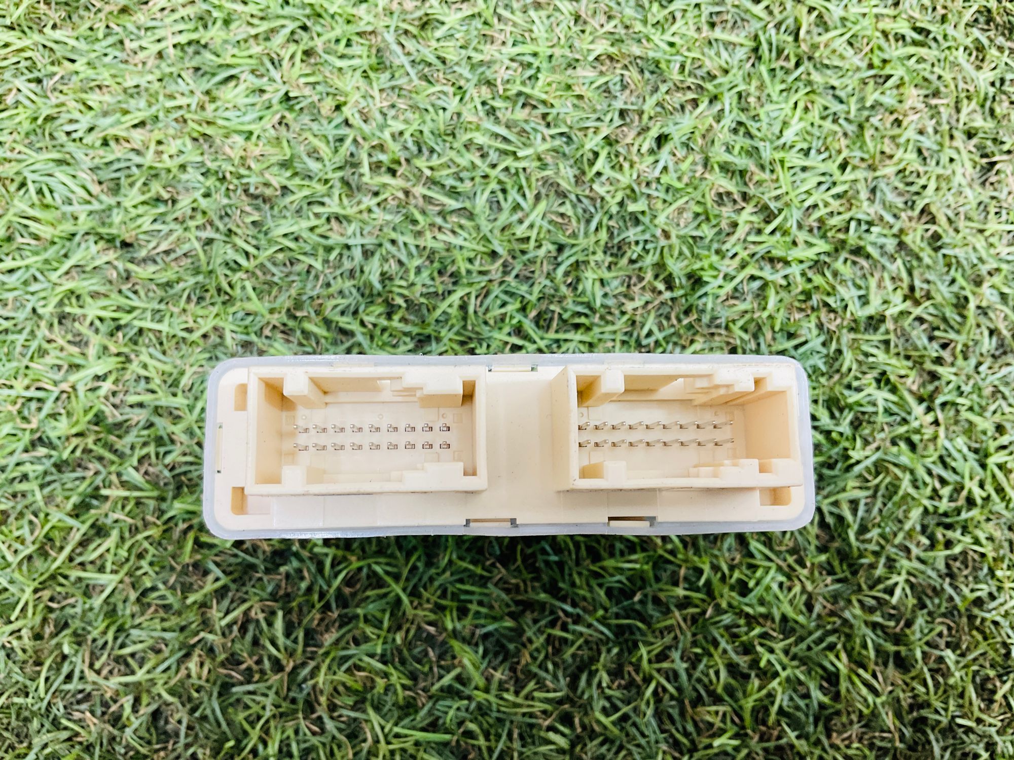 https://ycs.partsauto.market/partsauto-images/thmbs/userImages/h353NjtZg3VDP19b5HMt7LlpbQ93/part/91d74297-b27a-4e3d-9f0e-7731e38592c0_1779263420258.jpg