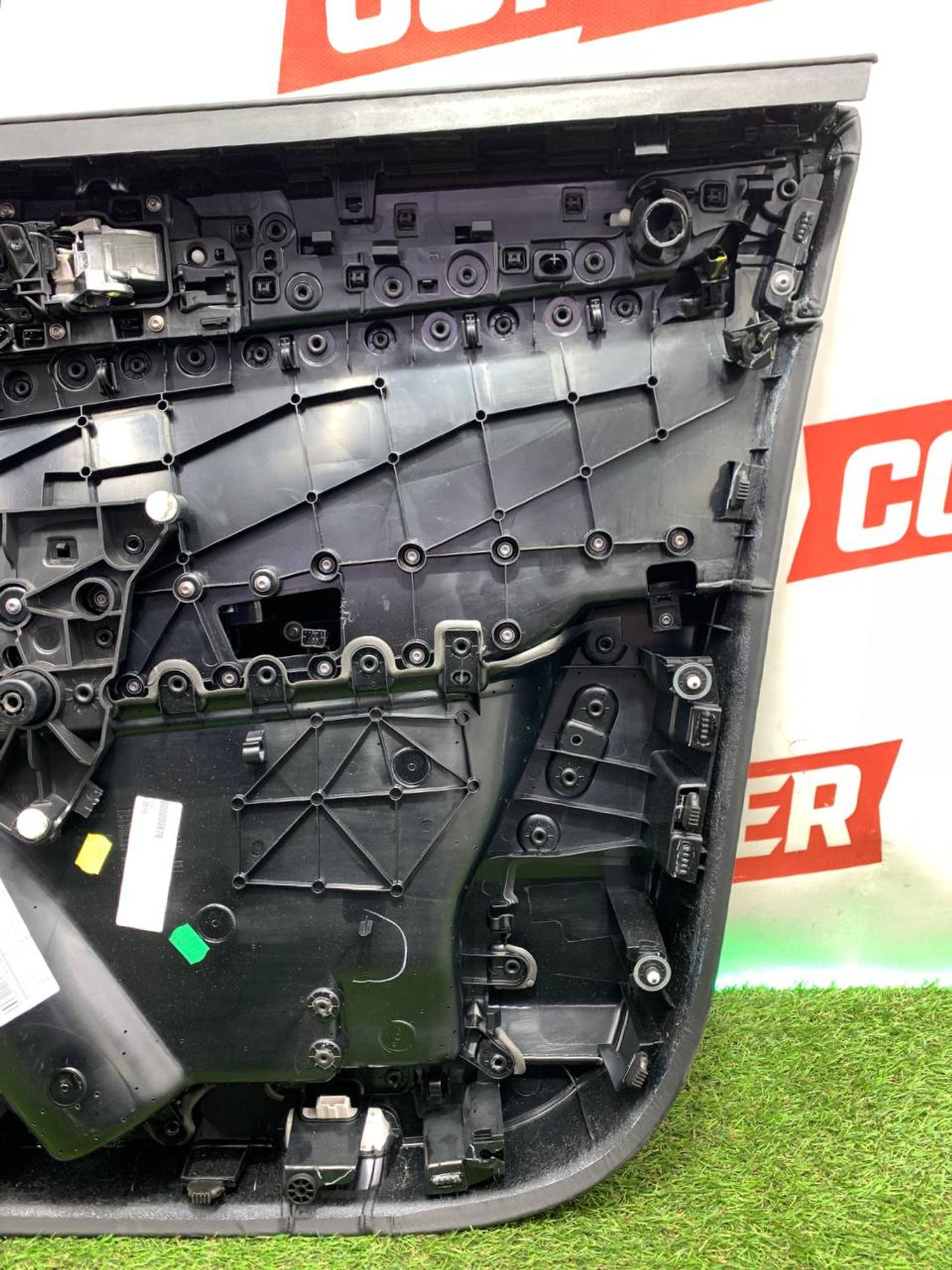 https://ycs.partsauto.market/partsauto-images/thmbs/userImages/h353NjtZg3VDP19b5HMt7LlpbQ93/part/91f6d702-bbef-449f-bd6b-affa8c1860b6_1708960810922.jpg