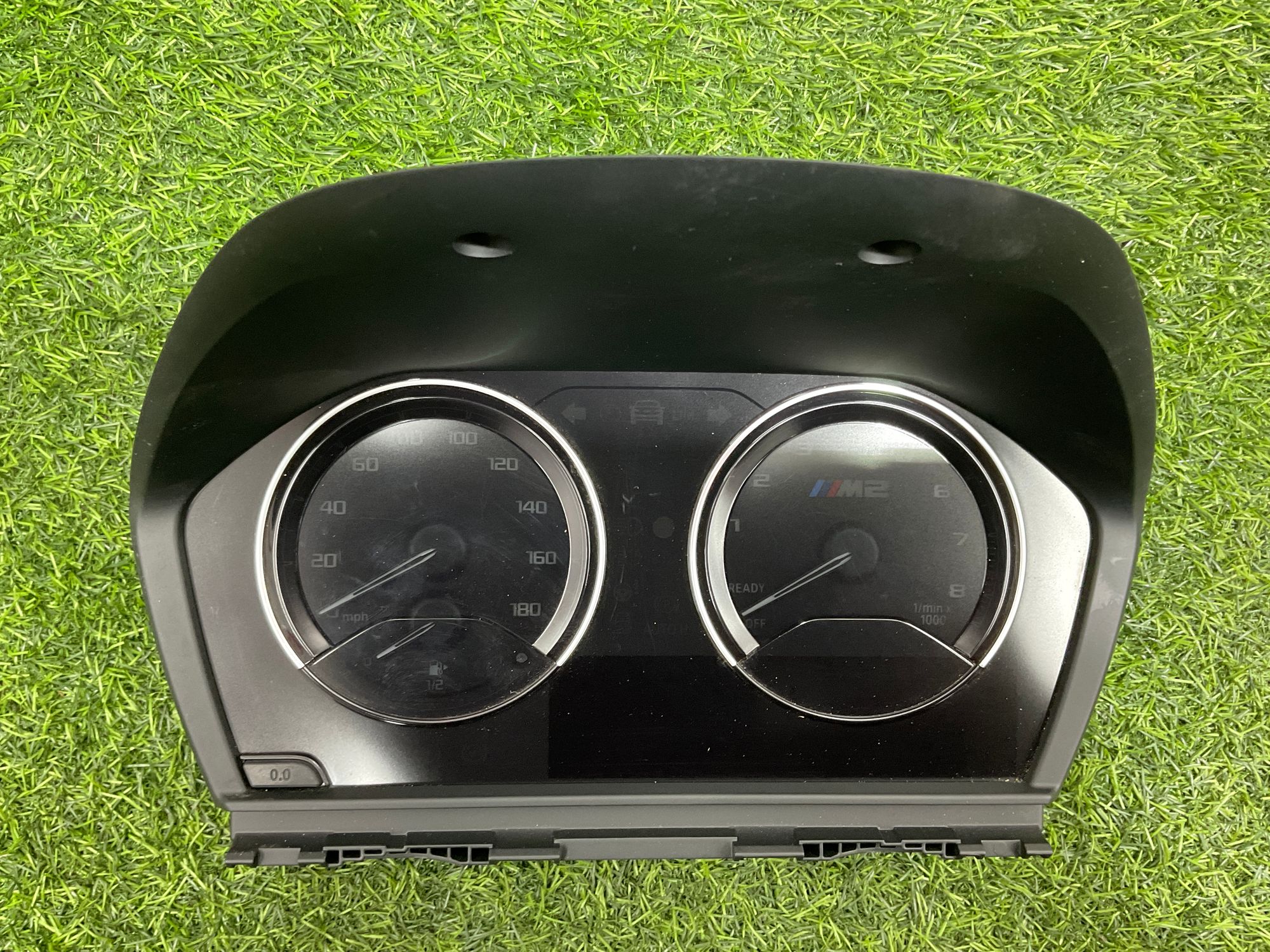https://ycs.partsauto.market/partsauto-images/thmbs/userImages/h353NjtZg3VDP19b5HMt7LlpbQ93/part/921956f7-de25-47d9-b28f-093f1618b167_1736428175044.jpg