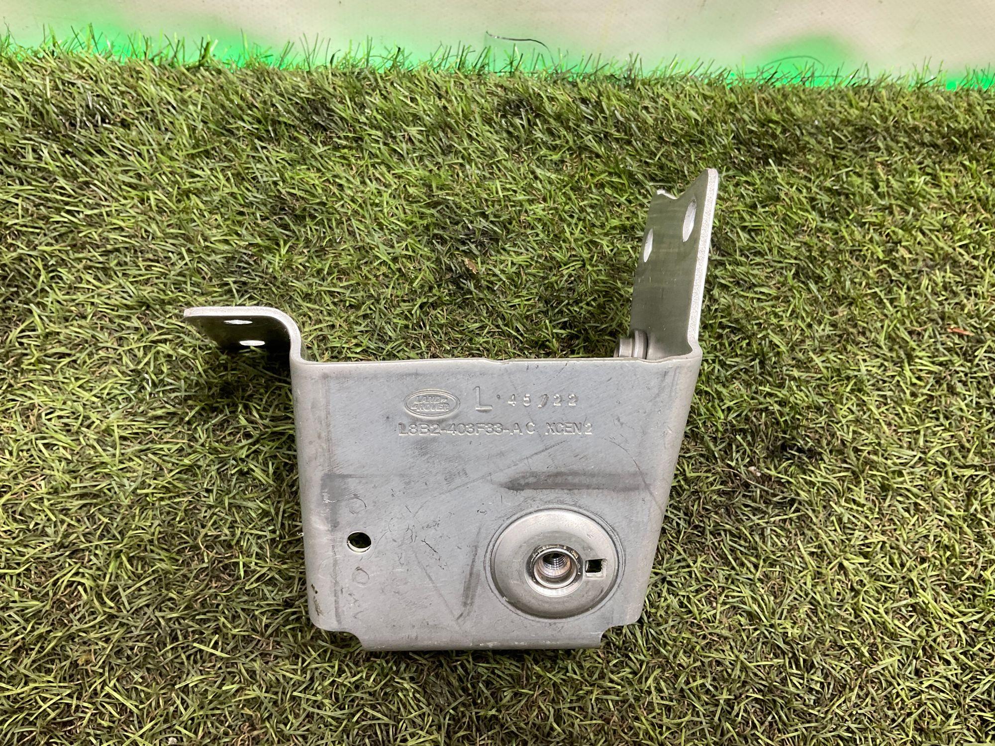 Крепление задней арки колеса левое Land Rover Defender II L663 2022, 3000 рублей, Москва