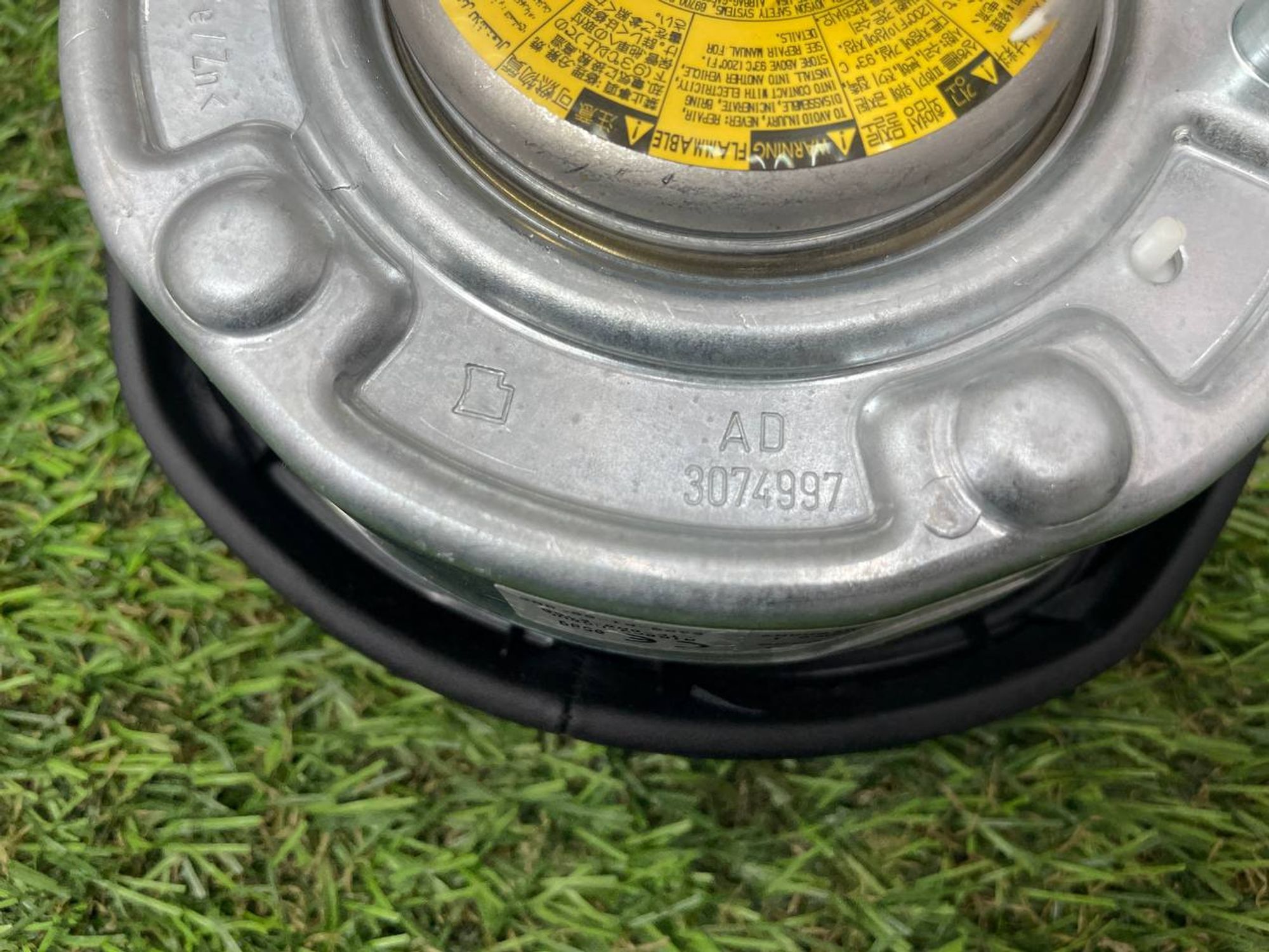 https://ycs.partsauto.market/partsauto-images/thmbs/userImages/h353NjtZg3VDP19b5HMt7LlpbQ93/part/92c13f0b-2535-4cb4-a23e-b34d84861cc0_1710495406241.jpg