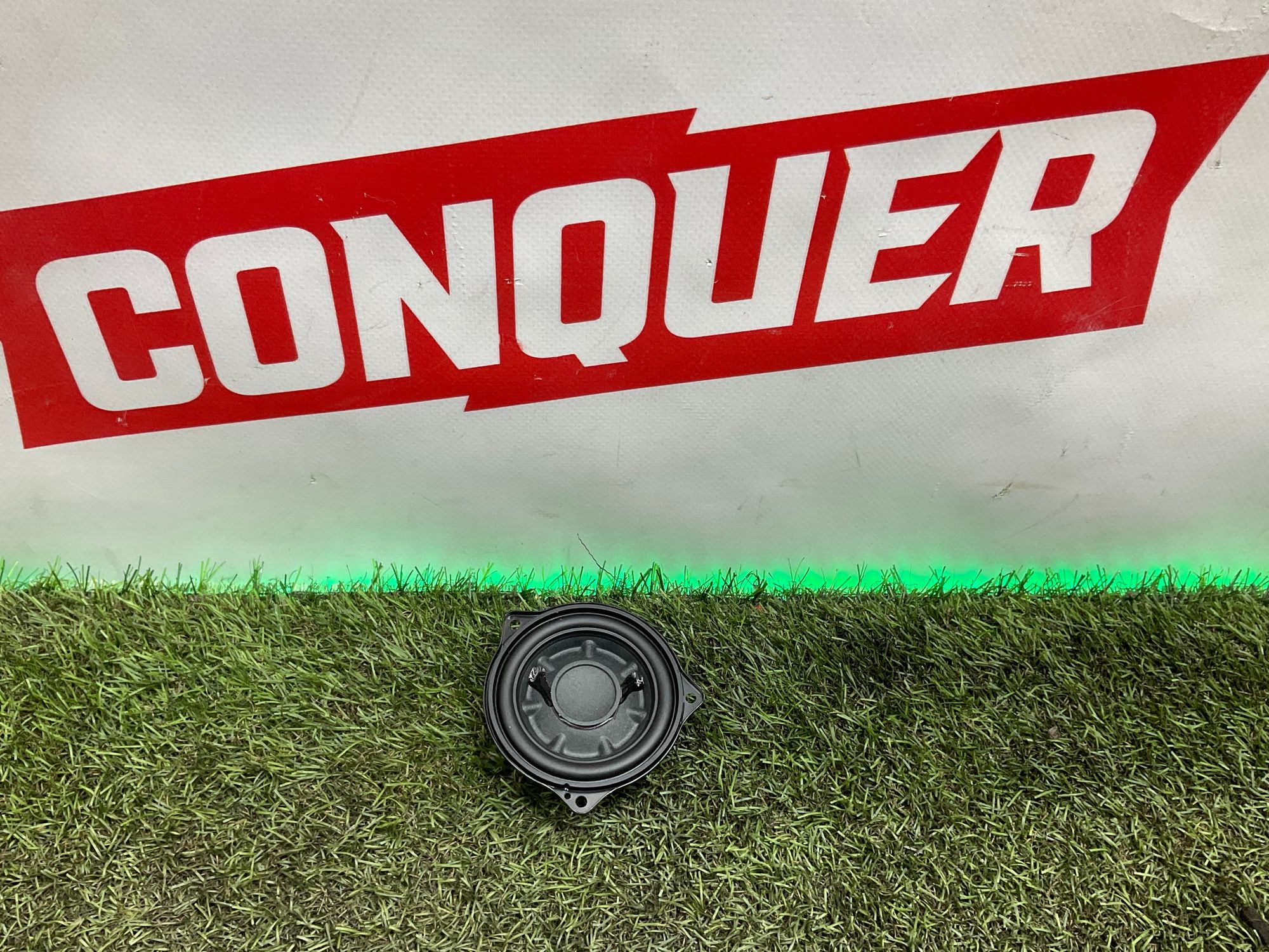 Динамик задний Land Rover Defender II 2023, 3000 рублей, Москва