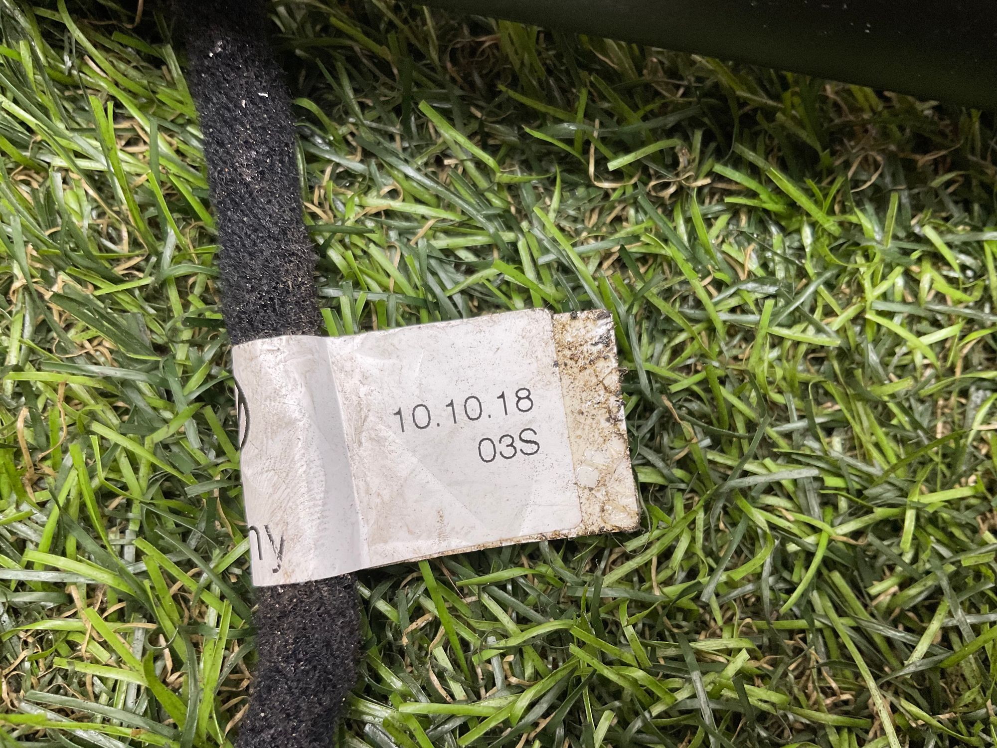 https://ycs.partsauto.market/partsauto-images/thmbs/userImages/h353NjtZg3VDP19b5HMt7LlpbQ93/part/932b3cf5-d701-48f2-a745-8e1a84297e9c_1786792869286.jpg