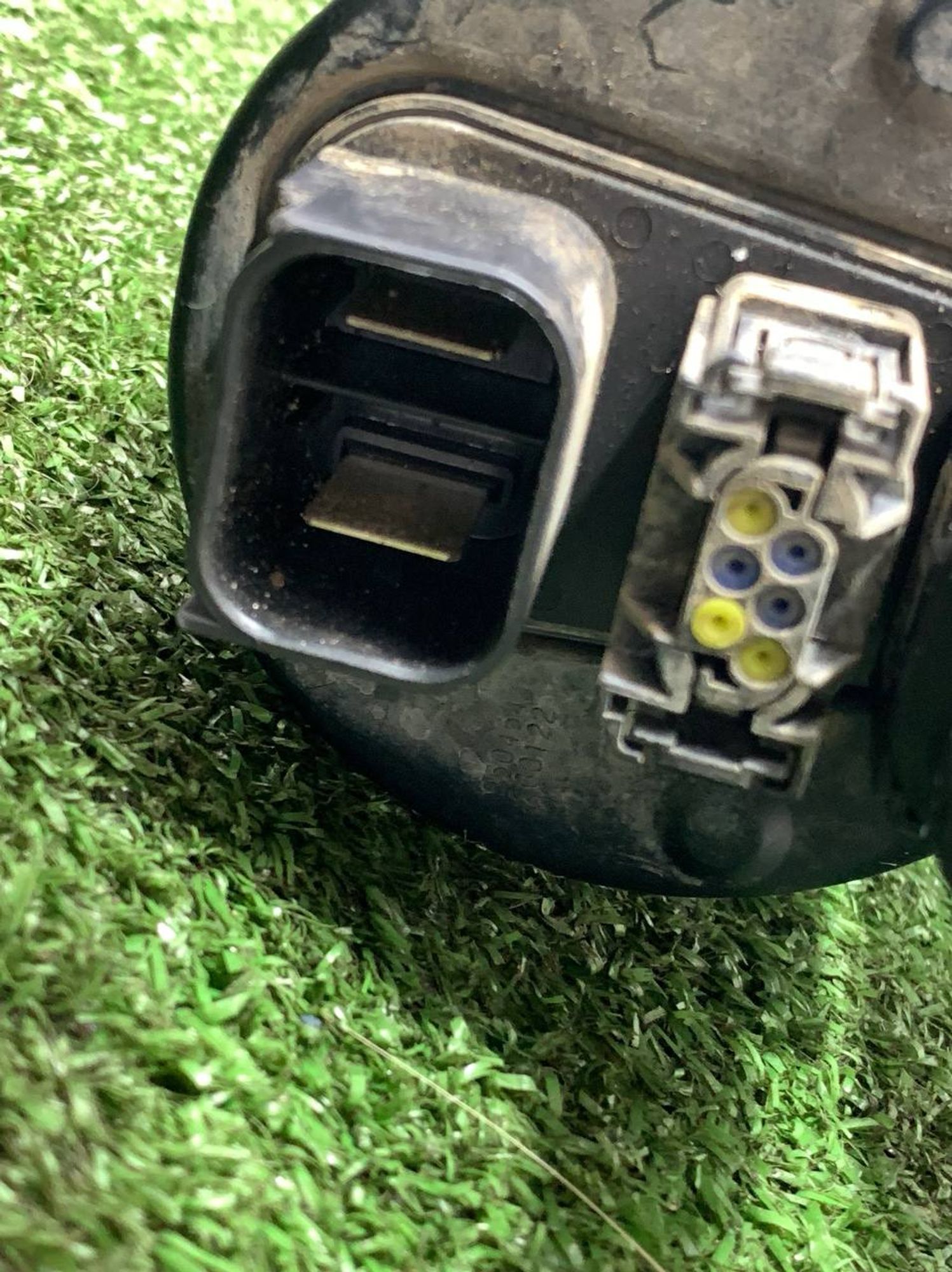 https://ycs.partsauto.market/partsauto-images/thmbs/userImages/h353NjtZg3VDP19b5HMt7LlpbQ93/part/941f1b47-5c50-488b-9ffa-e7914c124fe4_1723895440647.jpg