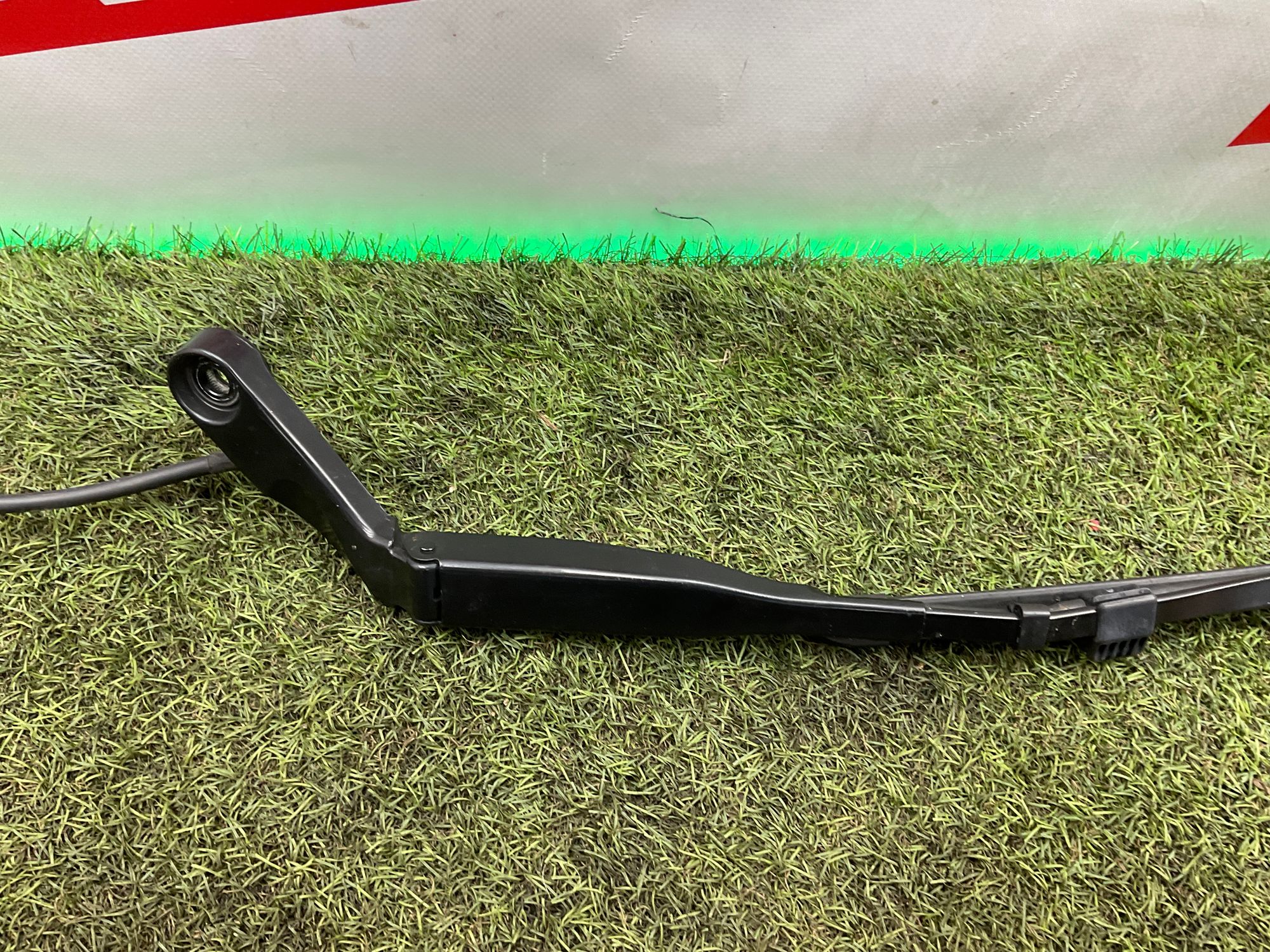 Дворник левый Land Rover Defender II L663 2022, 15000 рублей, Москва