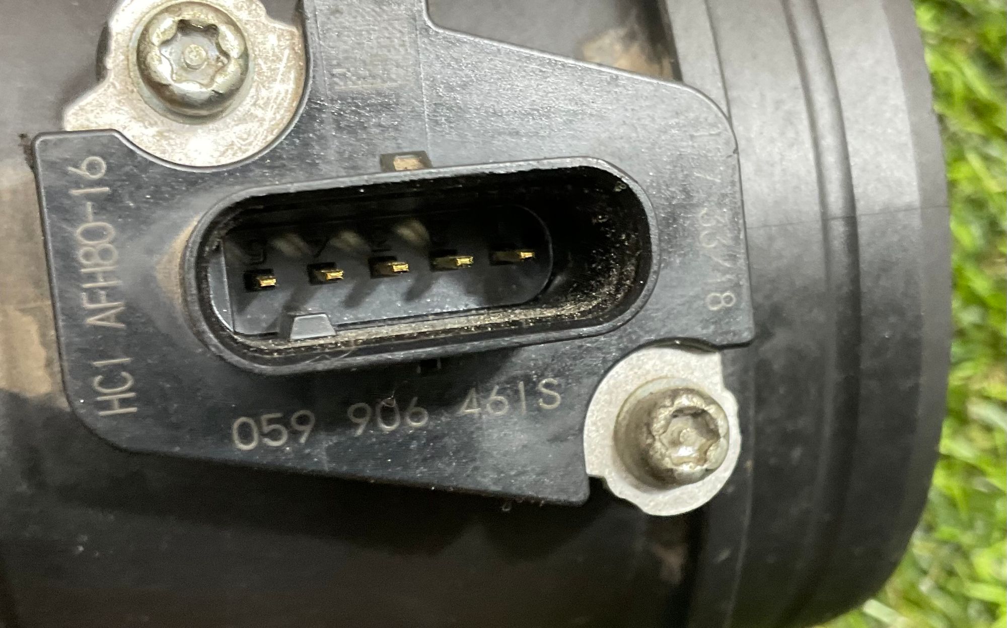 https://ycs.partsauto.market/partsauto-images/thmbs/userImages/h353NjtZg3VDP19b5HMt7LlpbQ93/part/9444837a-6bc6-4285-b6ca-7091d7de3498_1786022855291.jpg