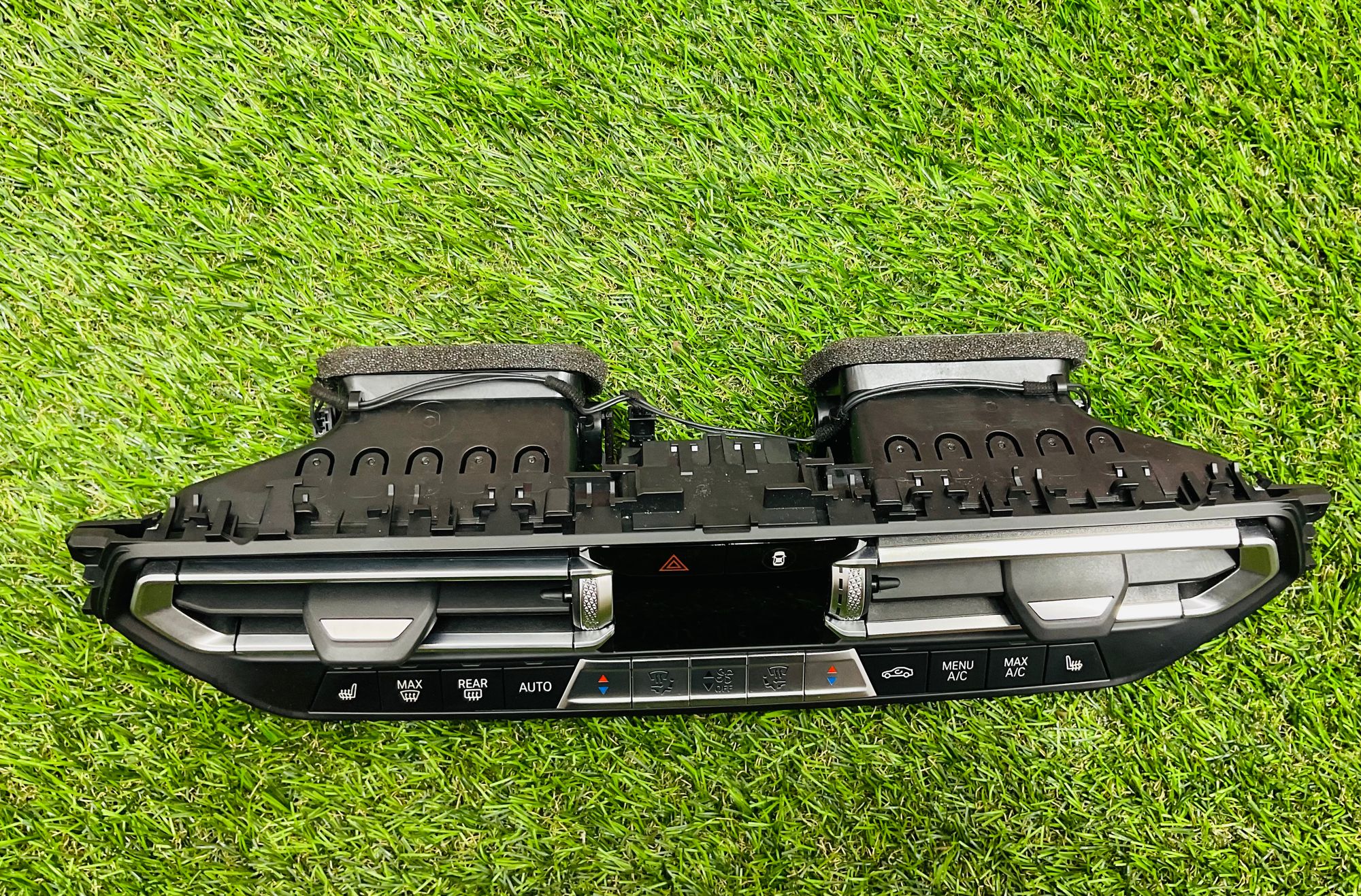 https://ycs.partsauto.market/partsauto-images/thmbs/userImages/h353NjtZg3VDP19b5HMt7LlpbQ93/part/94e3ed53-bdb7-45cf-8dad-14530a6e329f_1781534185823.jpg