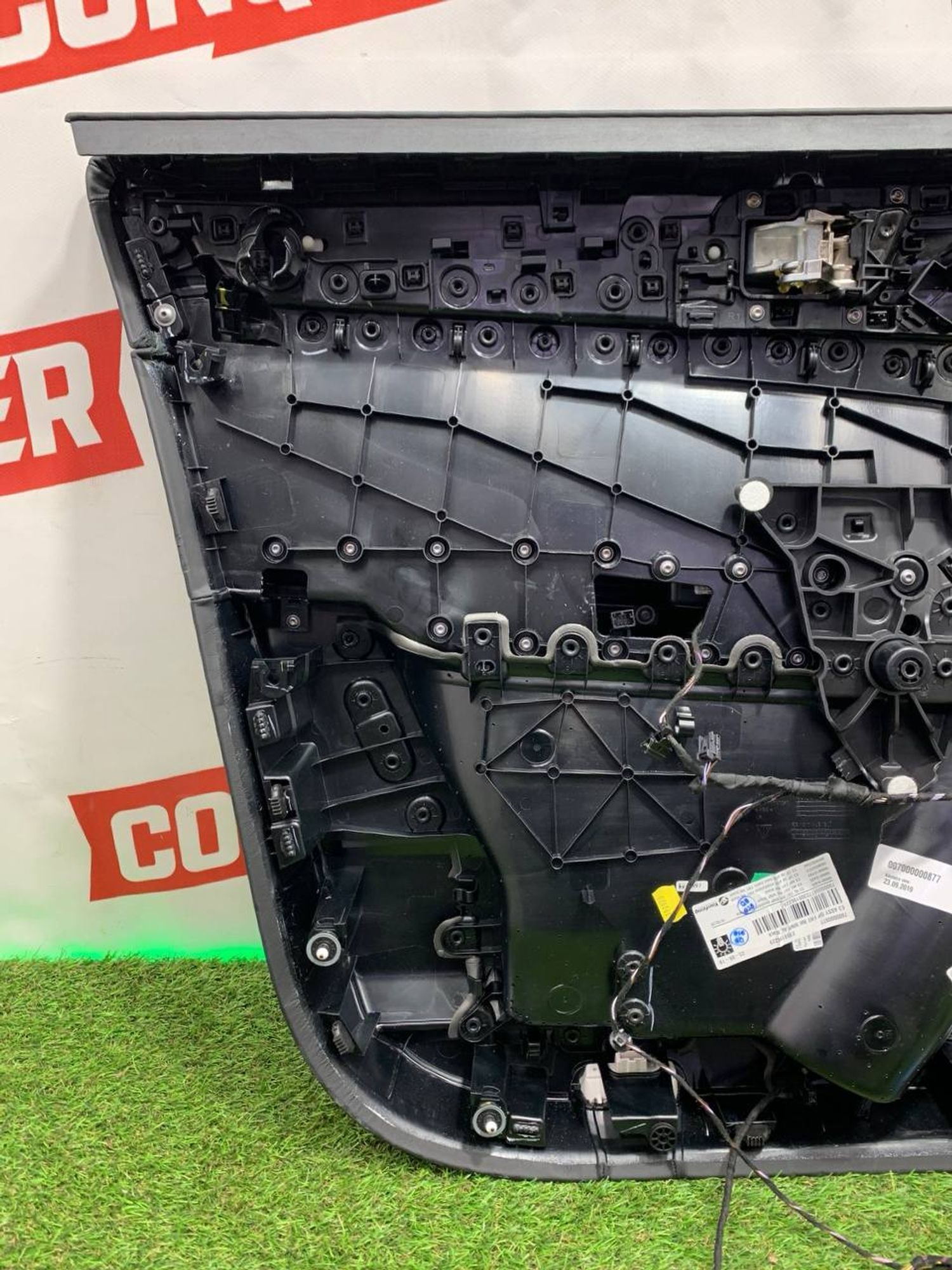 https://ycs.partsauto.market/partsauto-images/thmbs/userImages/h353NjtZg3VDP19b5HMt7LlpbQ93/part/94f00e56-5c39-4a9e-b5ee-e7cda94f012a_1708501240374.jpg