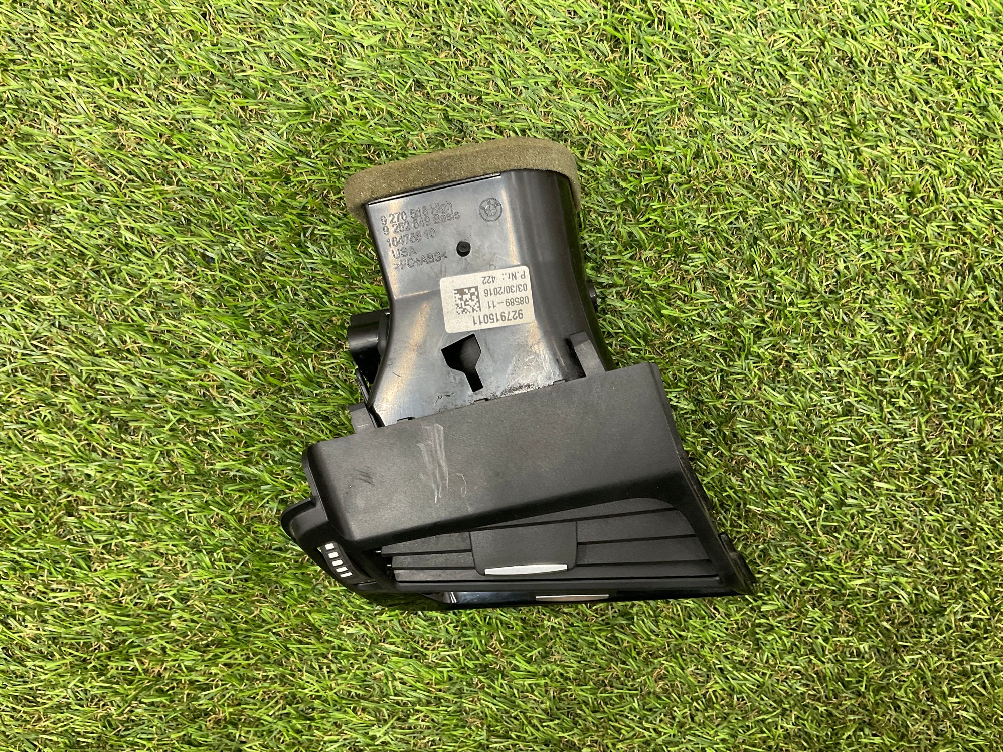 https://ycs.partsauto.market/partsauto-images/thmbs/userImages/h353NjtZg3VDP19b5HMt7LlpbQ93/part/953cb5ac-9f9b-4e4d-8df7-d253cdb92210_1747730384200.jpg