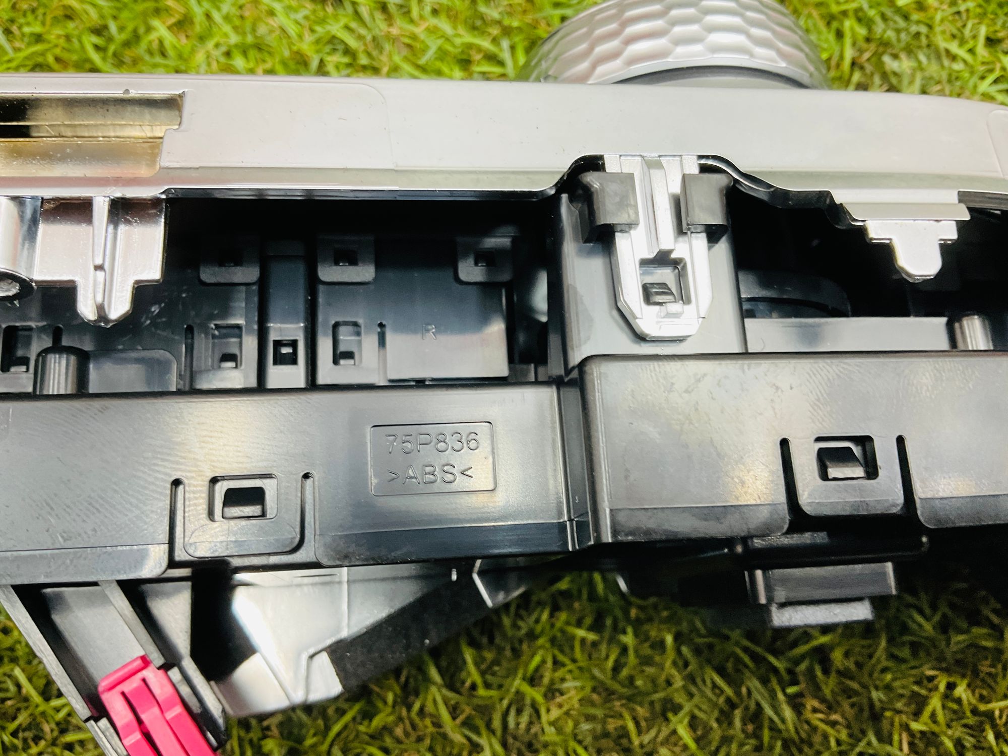 https://ycs.partsauto.market/partsauto-images/thmbs/userImages/h353NjtZg3VDP19b5HMt7LlpbQ93/part/955b48f4-fd90-48ae-9cd6-2ee2b9b90c83_1780055588567.jpg