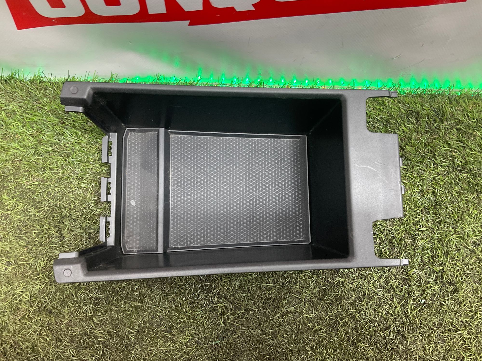 Ящик подлокотника BMW M3, G80 2023, 1000 рублей, Москва