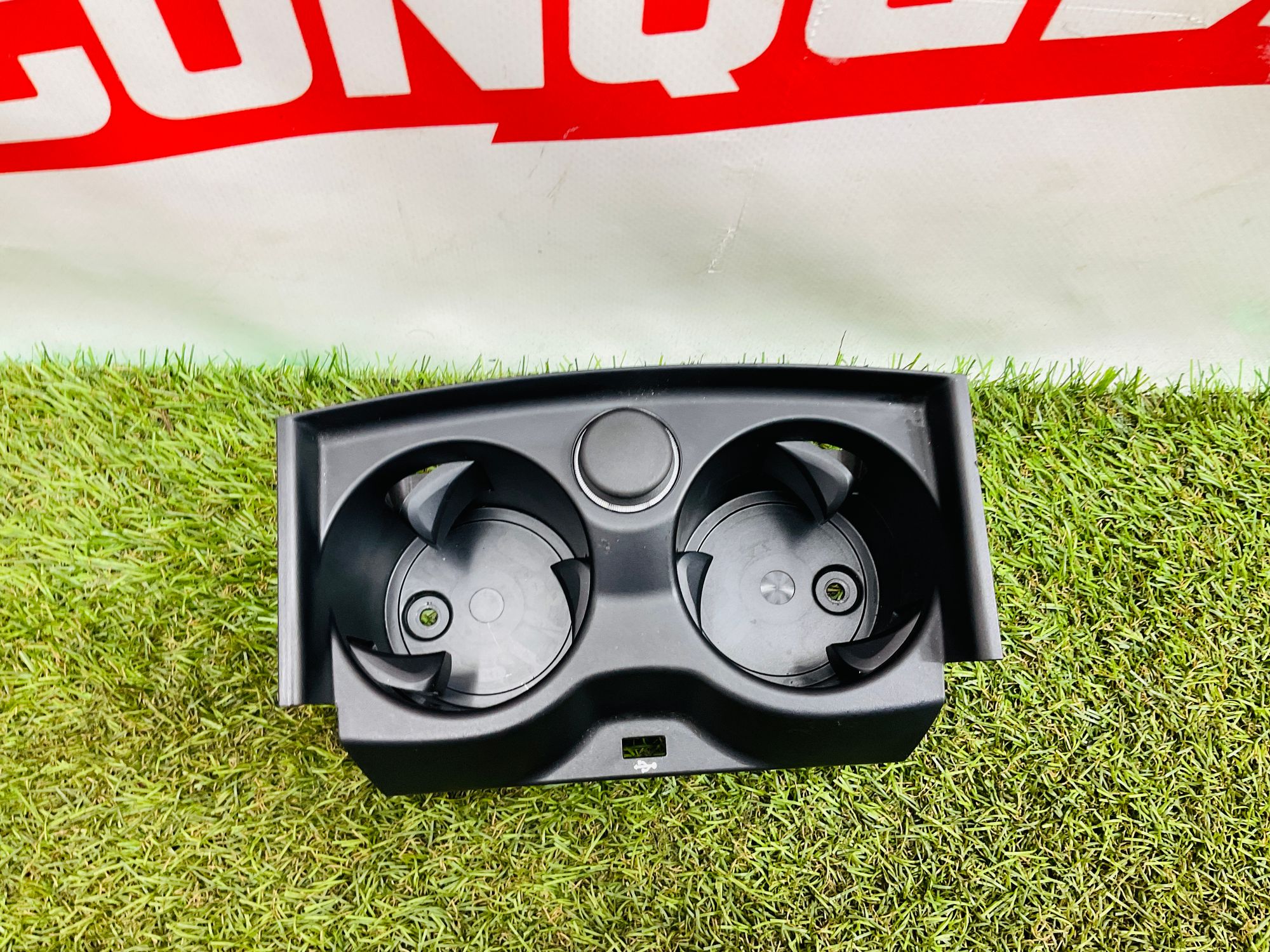 https://ycs.partsauto.market/partsauto-images/thmbs/userImages/h353NjtZg3VDP19b5HMt7LlpbQ93/part/95c3f6da-91d5-4a35-9d9c-ba79f36f114a_1779194476243.jpg