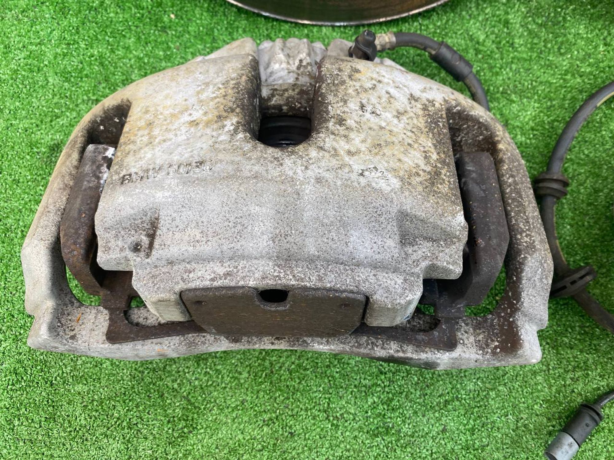 https://ycs.partsauto.market/partsauto-images/thmbs/userImages/h353NjtZg3VDP19b5HMt7LlpbQ93/part/95e28971-1956-43bf-be60-98fc3cfac2a3_1743854707614.jpg