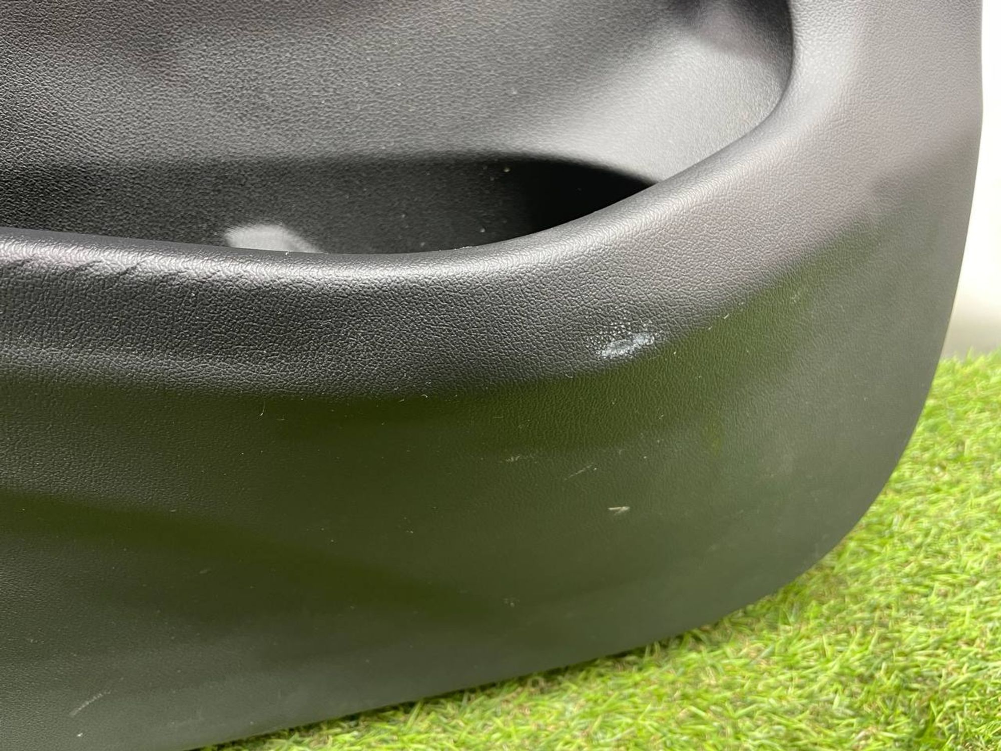 https://ycs.partsauto.market/partsauto-images/thmbs/userImages/h353NjtZg3VDP19b5HMt7LlpbQ93/part/9672d5a6-f5e3-400c-9269-93e6f1f3d1f1_1710842843927.jpg