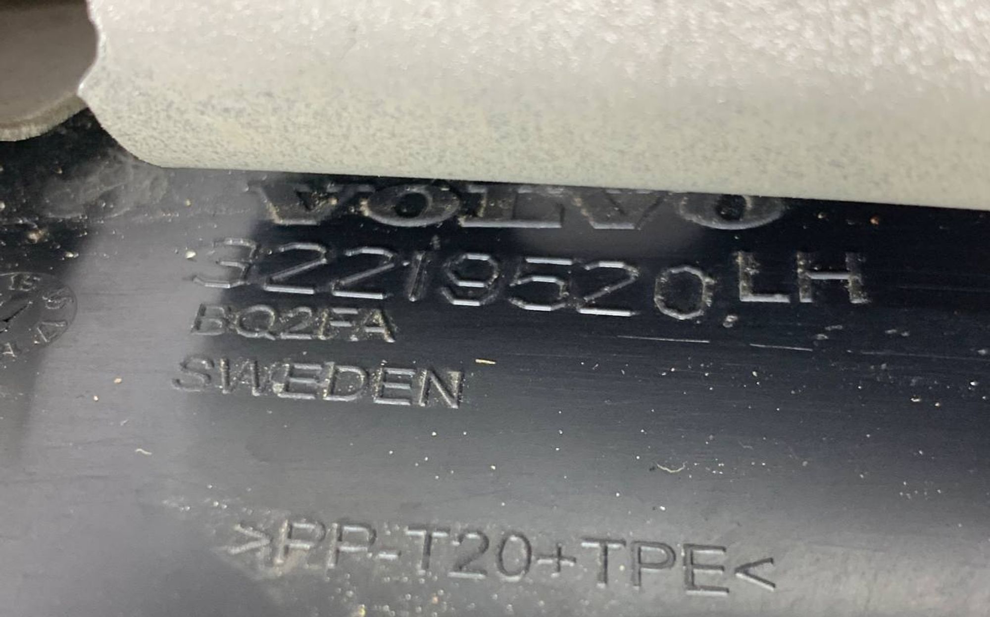 https://ycs.partsauto.market/partsauto-images/thmbs/userImages/h353NjtZg3VDP19b5HMt7LlpbQ93/part/96749d8f-9fe1-4573-bb29-6a6fc945e411_1716030958923.jpg