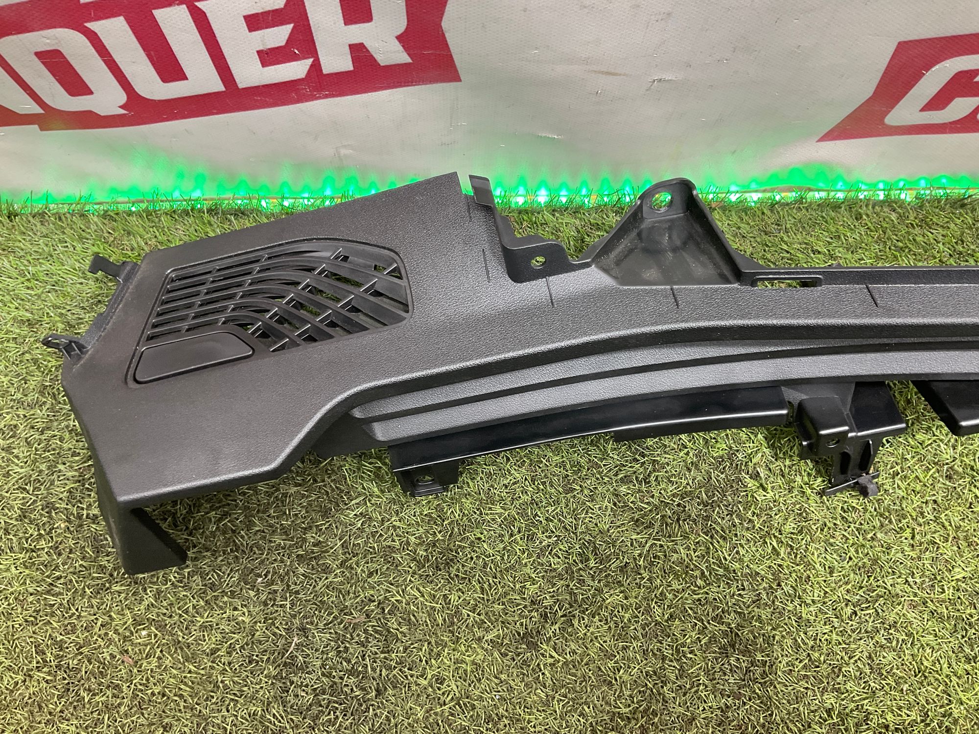 Направляющая шторки багажника правая BMW X5 G05, 1500 рублей, Москва