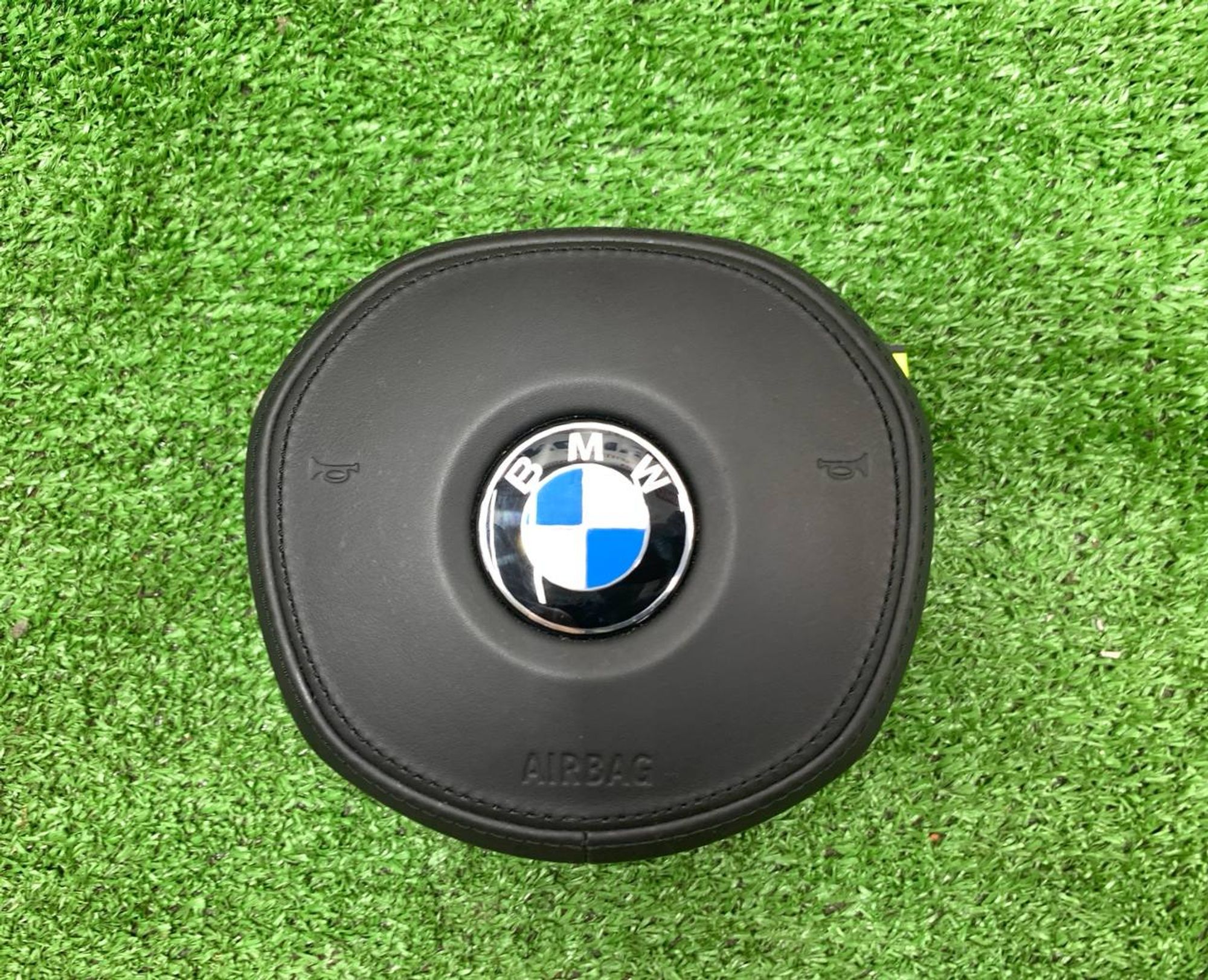 https://ycs.partsauto.market/partsauto-images/thmbs/userImages/h353NjtZg3VDP19b5HMt7LlpbQ93/part/973f902e-1665-4676-9f75-3d158105b3e9_1719833328243.jpg