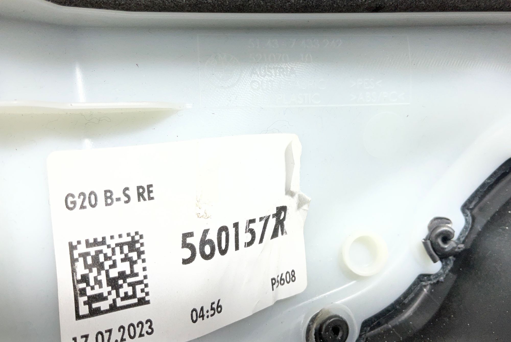 Haкладка центрaльной cтойки пpaвая BMW M3, G80 2023, 1500 рублей, Москва