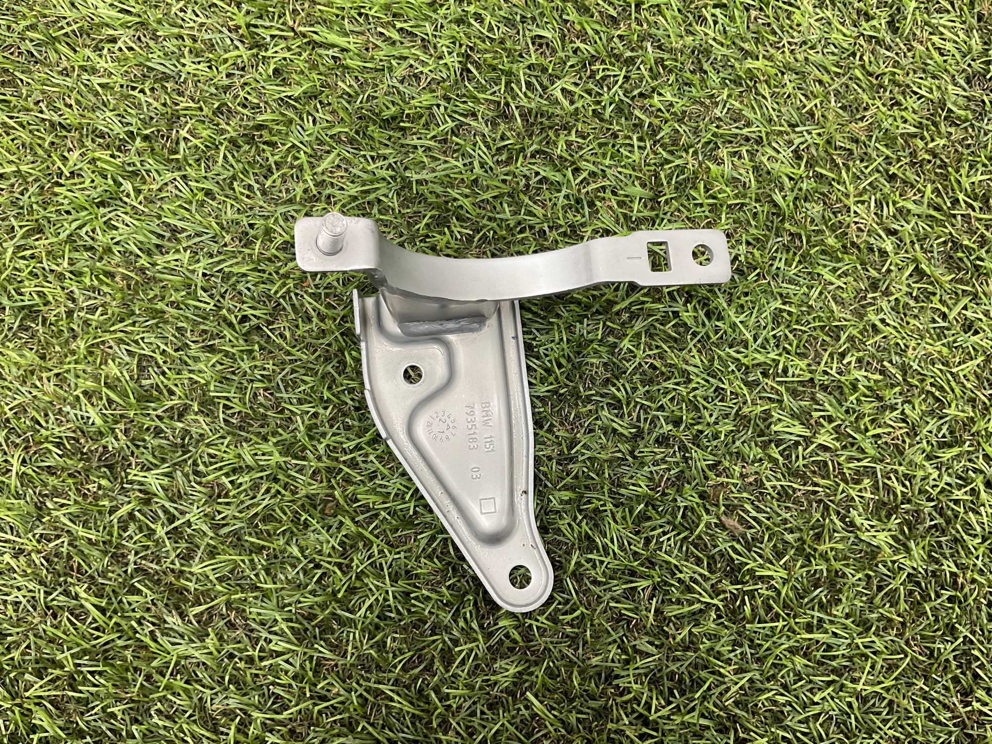 Крепление дополнительной помпы охлаждения BMW 3 серия, G20/G21 рестайлинг, 2000 рублей, Москва