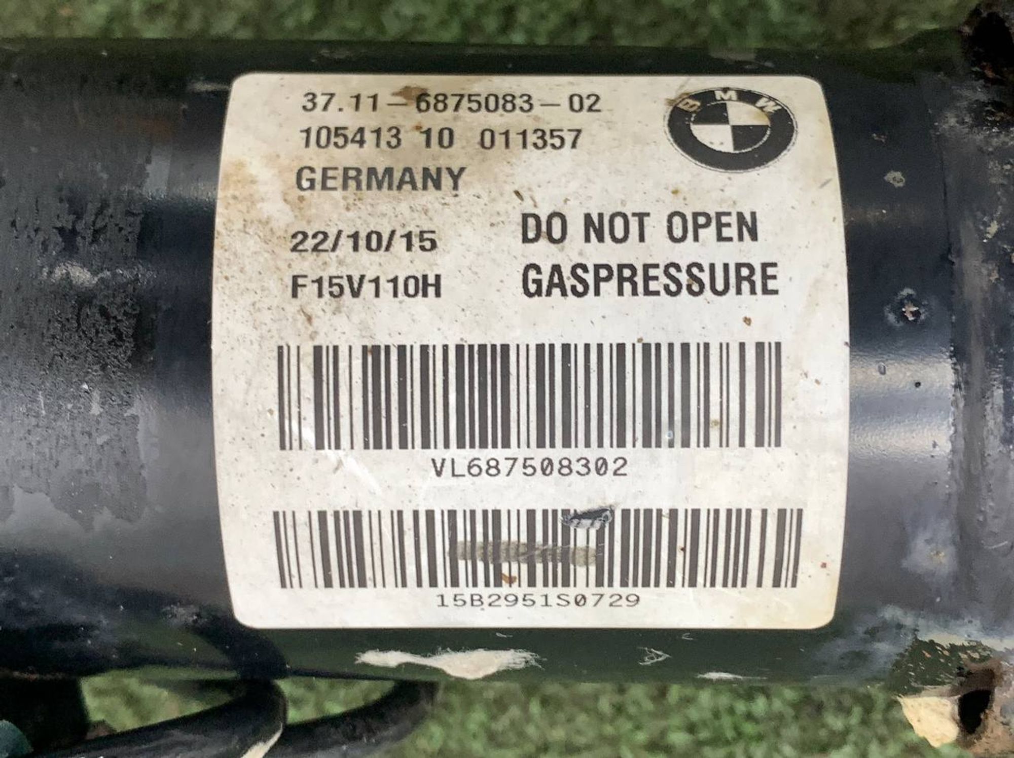 https://ycs.partsauto.market/partsauto-images/thmbs/userImages/h353NjtZg3VDP19b5HMt7LlpbQ93/part/98981fc8-991b-41bd-b1f0-94869a5c32ce_1727772970990.jpg