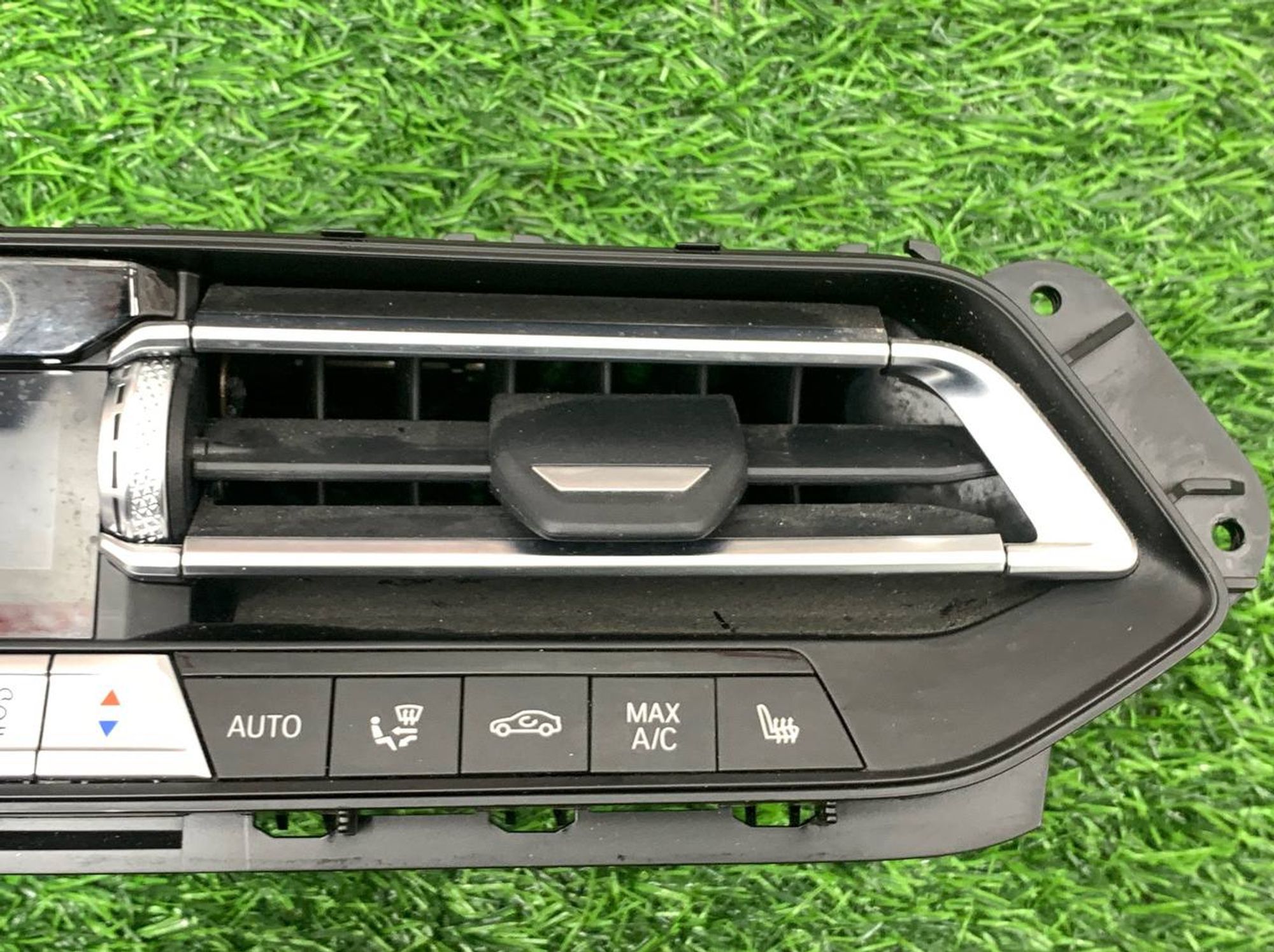 https://ycs.partsauto.market/partsauto-images/thmbs/userImages/h353NjtZg3VDP19b5HMt7LlpbQ93/part/98a60251-b3b2-44c1-9401-79086beccfab_1732722074086.jpg