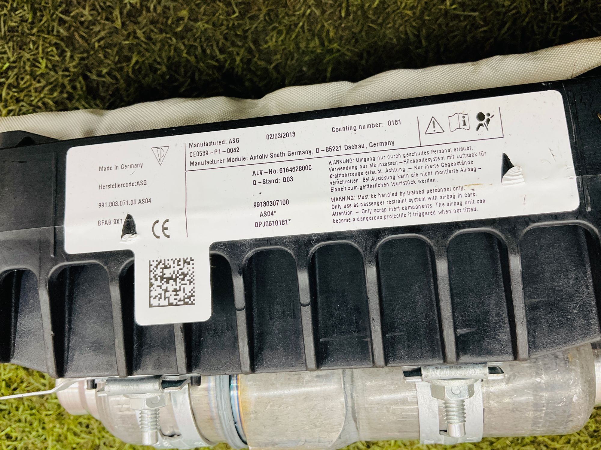 Подушка безопасности пассажира Porsche 911 GT3 991 Рестайлинг 2018, 30000 рублей, Москва