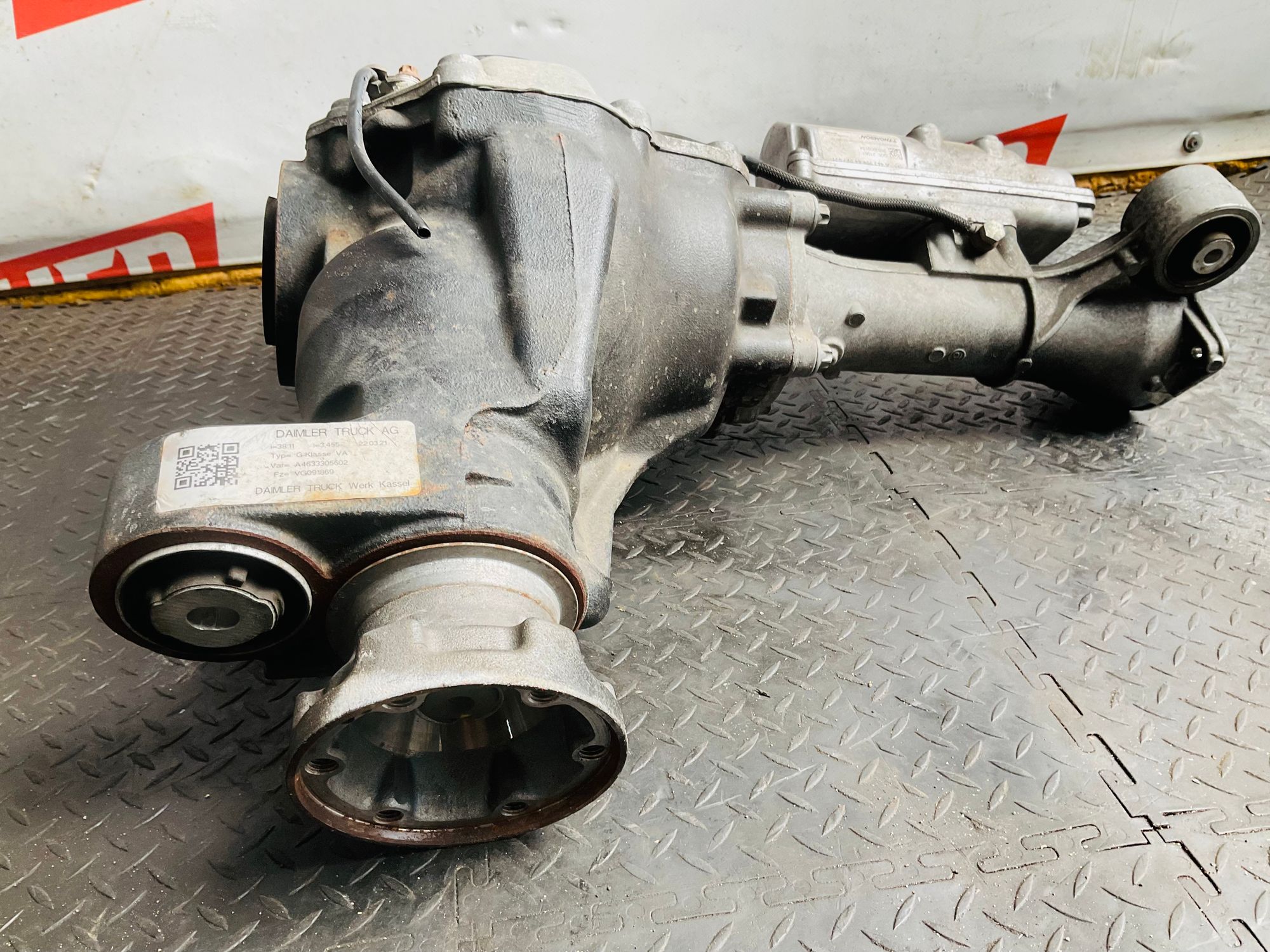 https://ycs.partsauto.market/partsauto-images/thmbs/userImages/h353NjtZg3VDP19b5HMt7LlpbQ93/part/98cc36b0-7c5b-41e5-b2ae-d495d78265fd_1788952912899.jpg