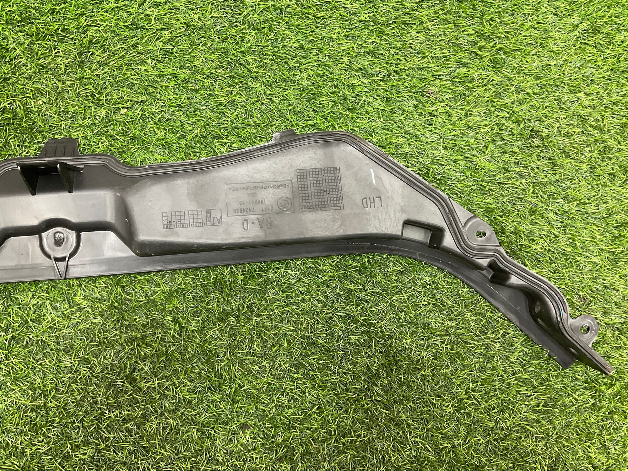 https://ycs.partsauto.market/partsauto-images/thmbs/userImages/h353NjtZg3VDP19b5HMt7LlpbQ93/part/98ef39d9-5277-4d09-838e-9addb26910c7_1734964408066.jpg