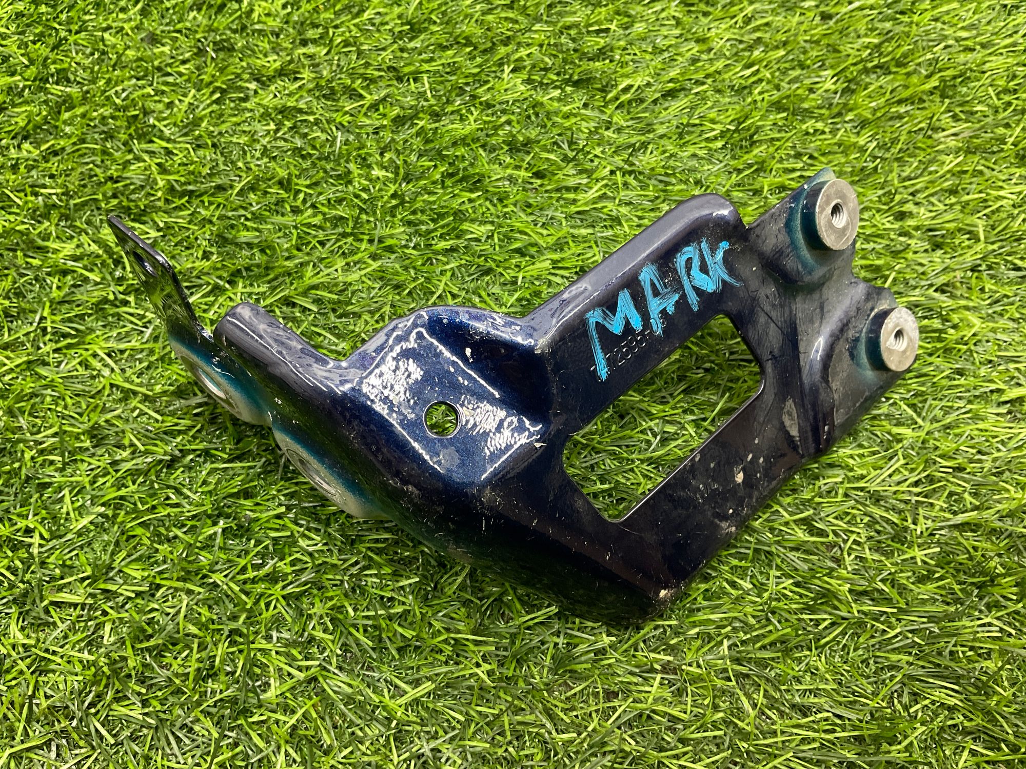 https://ycs.partsauto.market/partsauto-images/thmbs/userImages/h353NjtZg3VDP19b5HMt7LlpbQ93/part/992972ff-0ba0-49e2-9c6b-7e466f8c6d9d_1735052218715.jpg