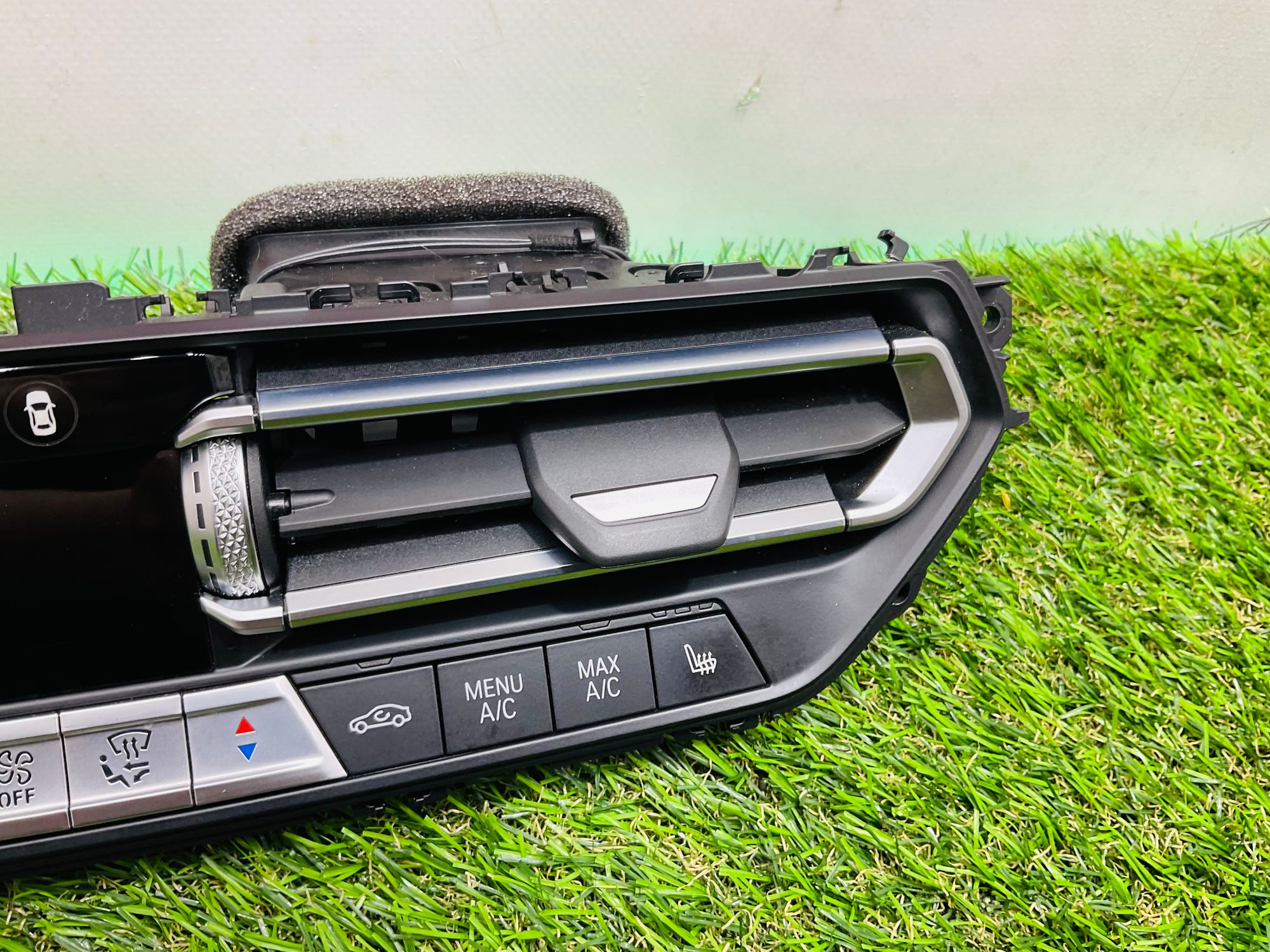 https://ycs.partsauto.market/partsauto-images/thmbs/userImages/h353NjtZg3VDP19b5HMt7LlpbQ93/part/994df74d-71d7-4b95-bcc0-d28249621d56_1781534185064.jpg